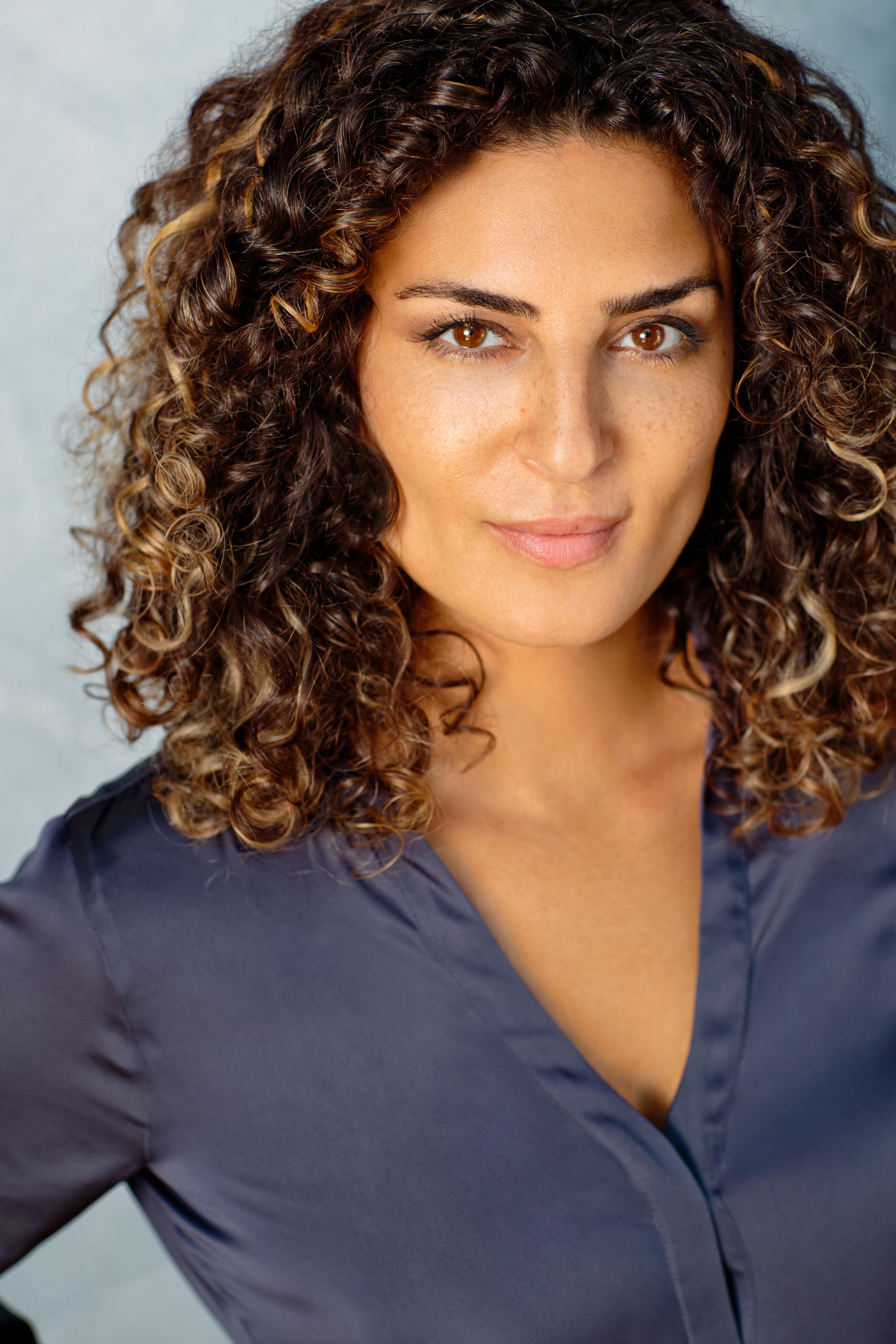 actor Salome Azizi large photo