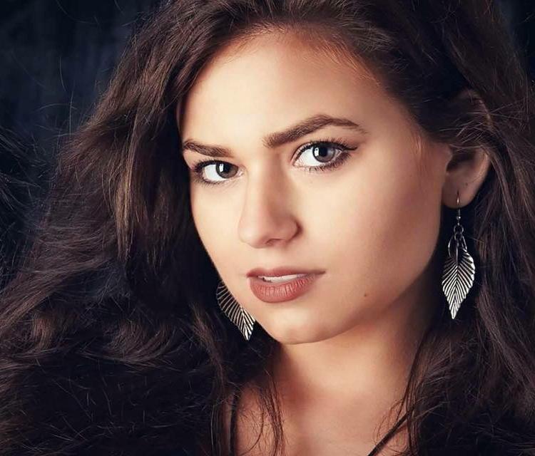 actor Jordan Phipps large photo