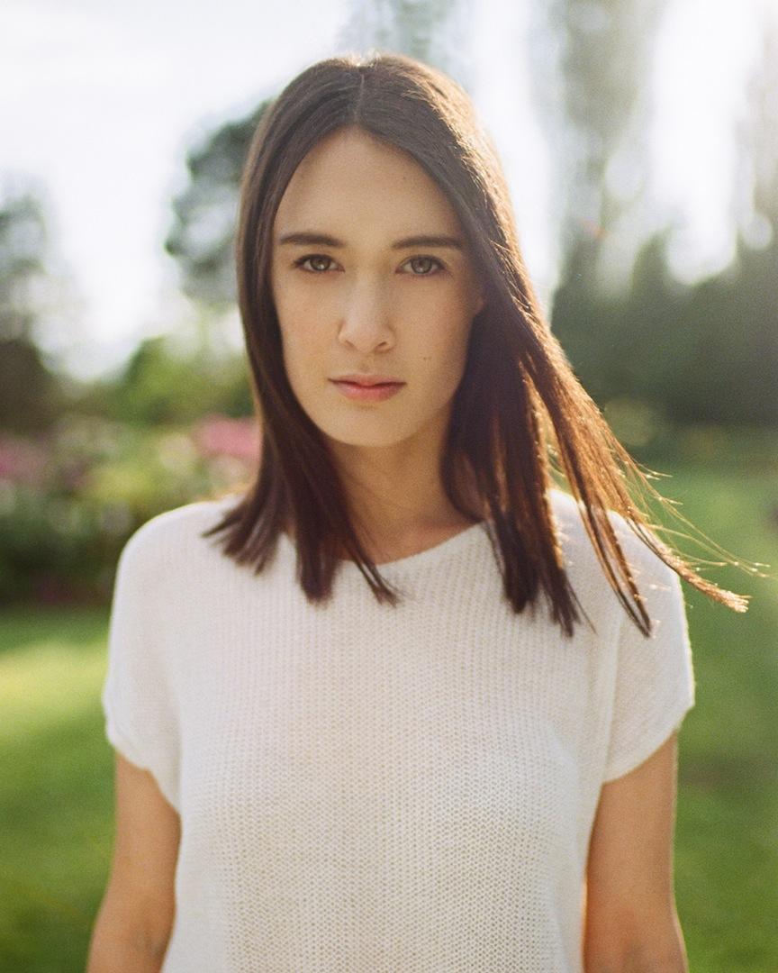 actor Meredith Hama-Brown large photo