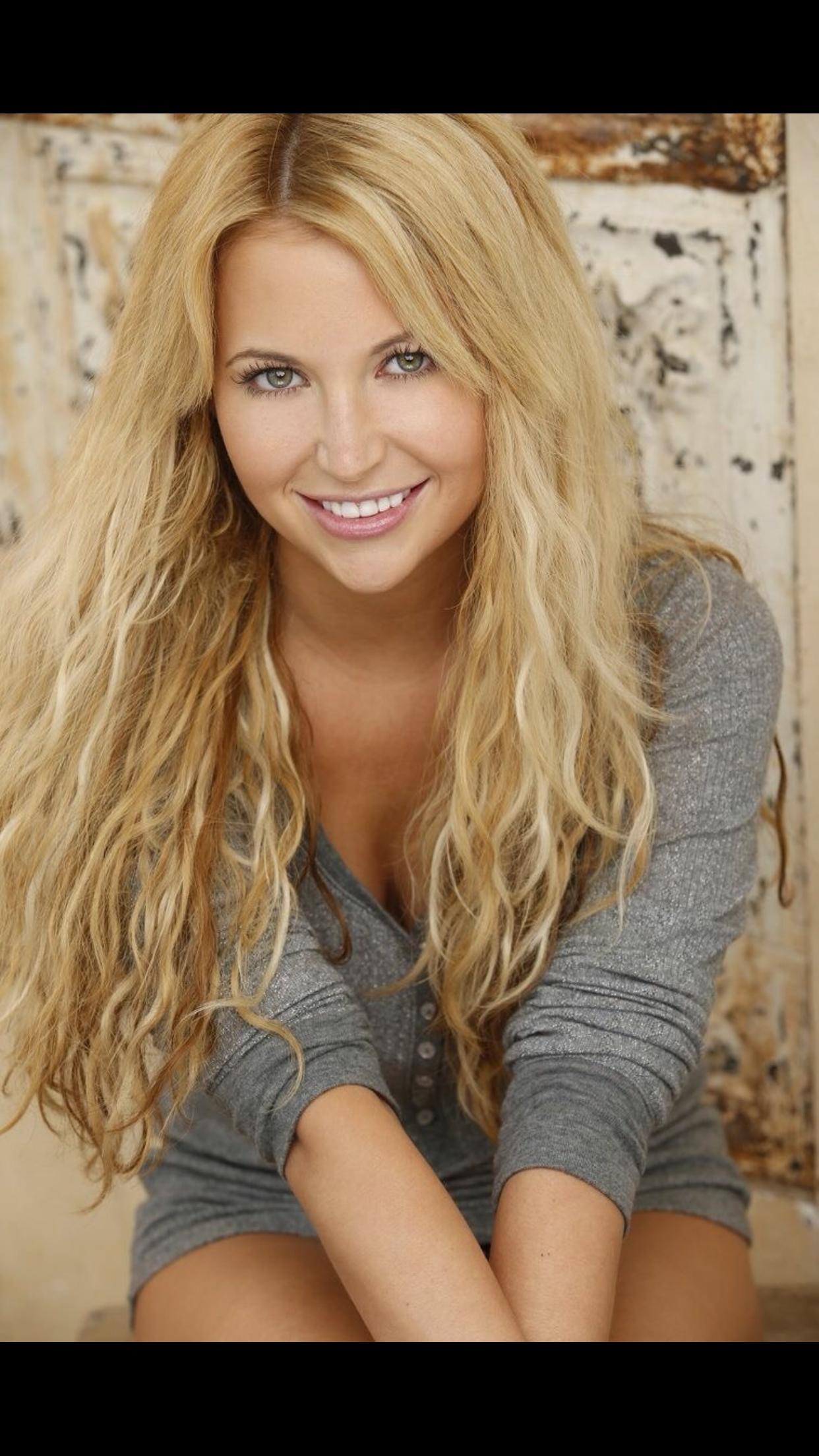 actor Heather Johansen large photo