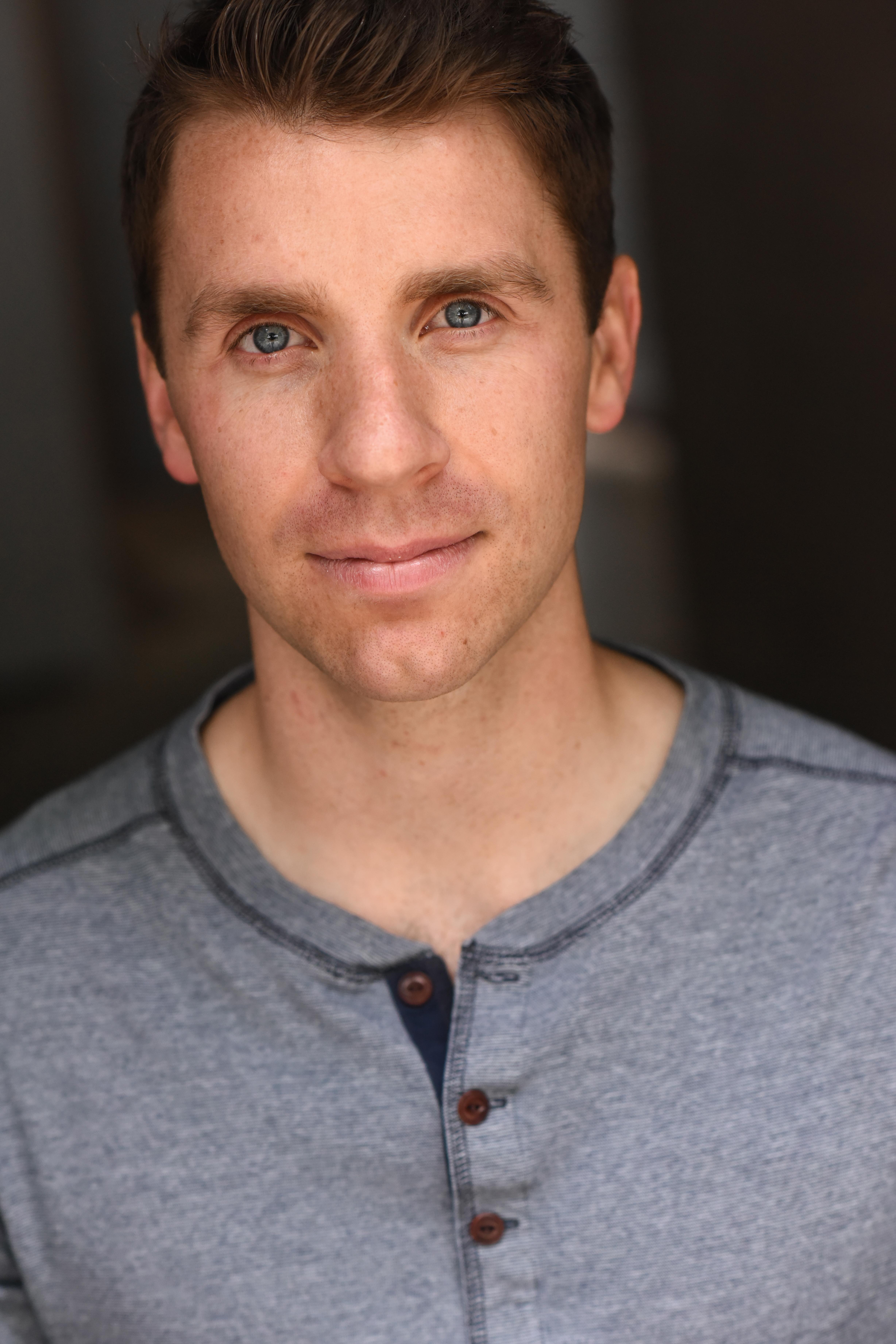 actor Liam Miller large photo