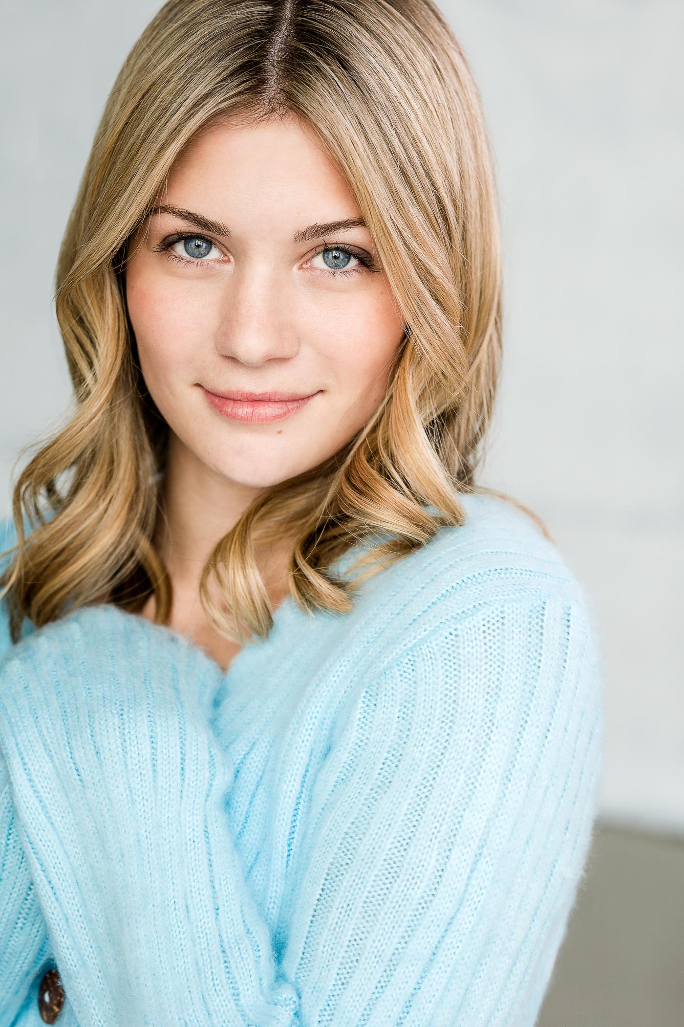 actor Rachel Turner large photo