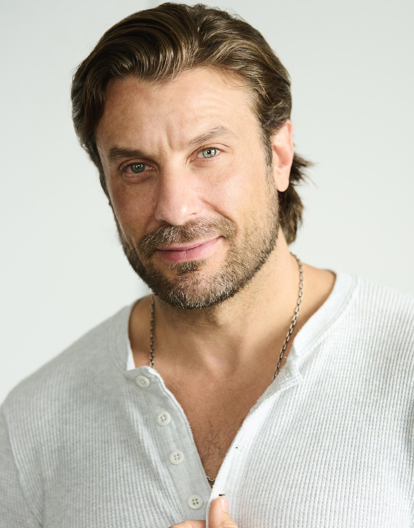 actor Greg Zajac large photo