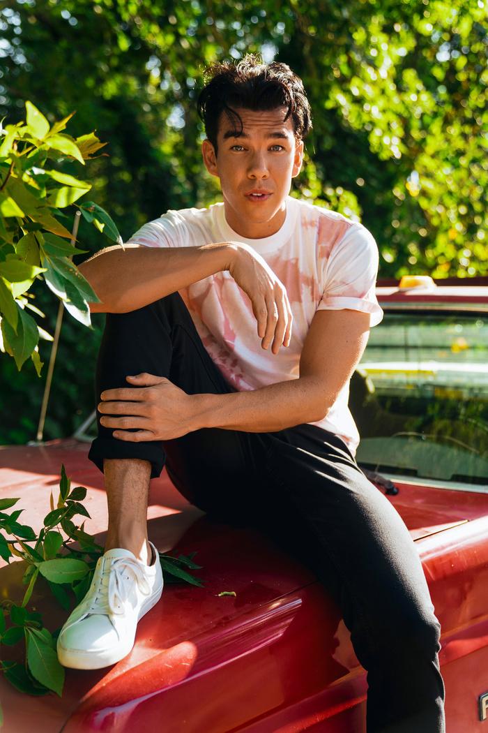 actor Alexander Grace large photo