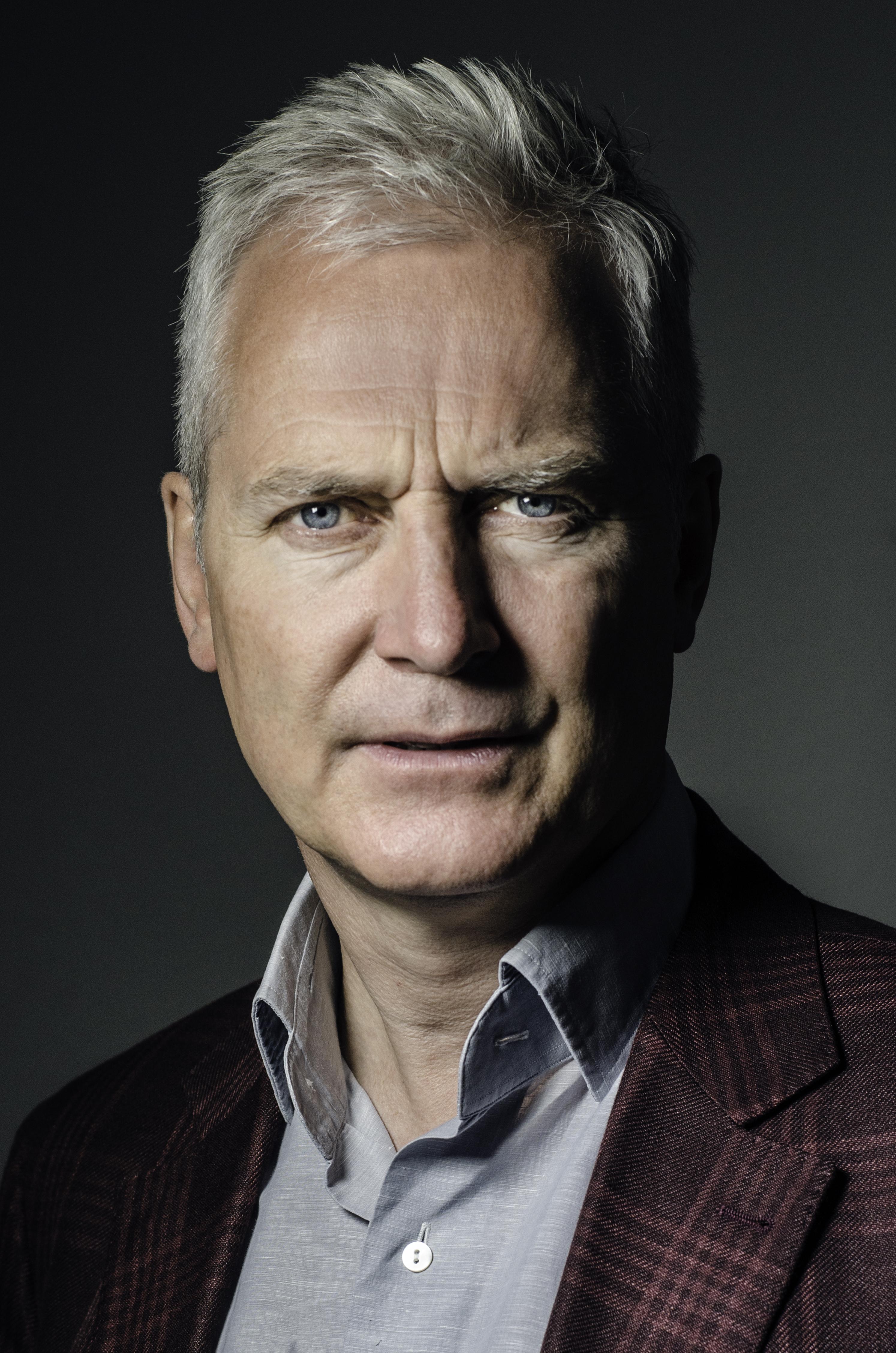 actor Maurice Byrne large photo