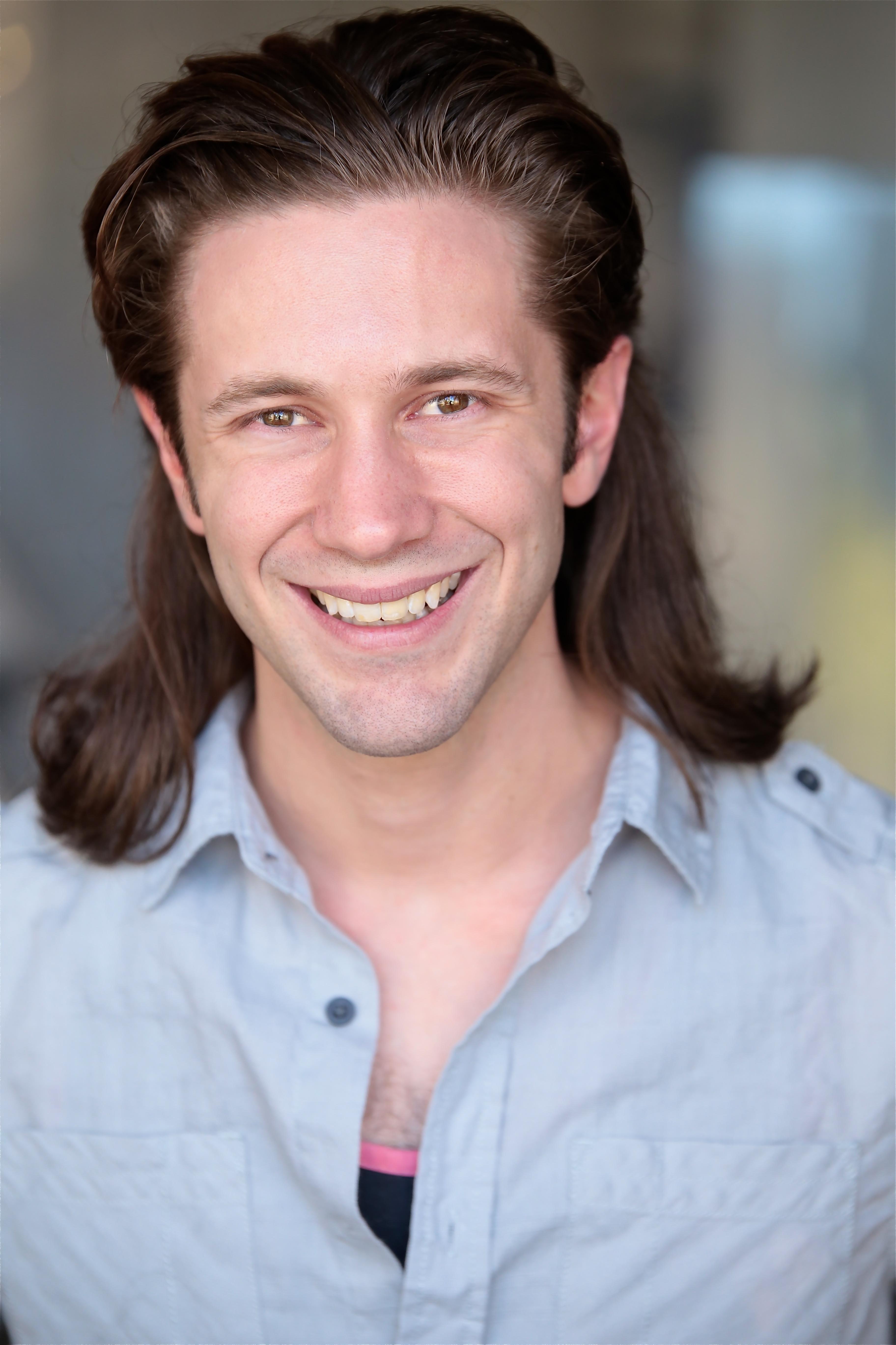 actor Bear Badeaux large photo