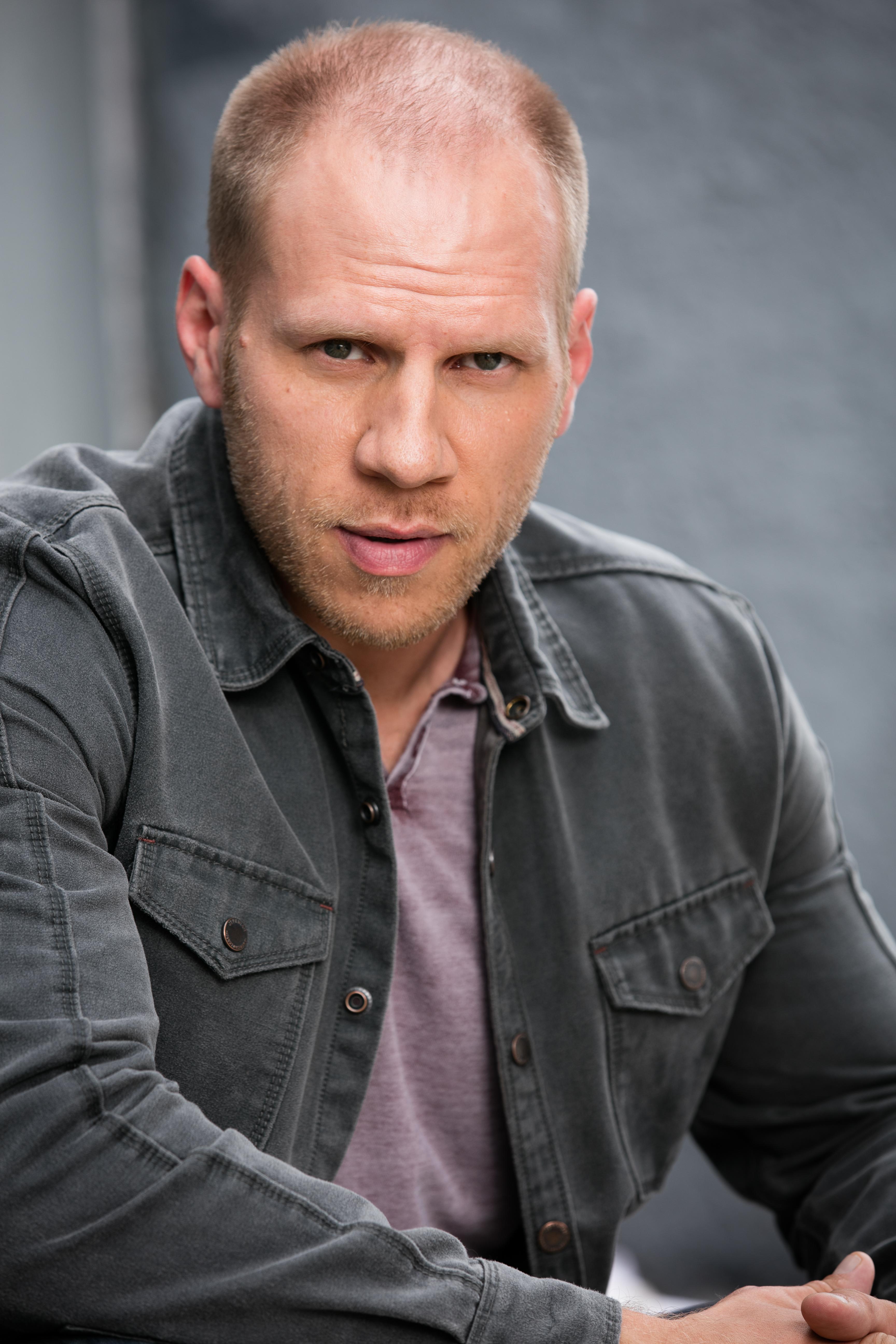 actor Jeff Tendall large photo