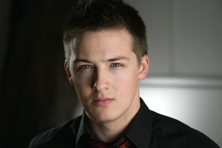 actor Kyle Kirkpatrick large photo