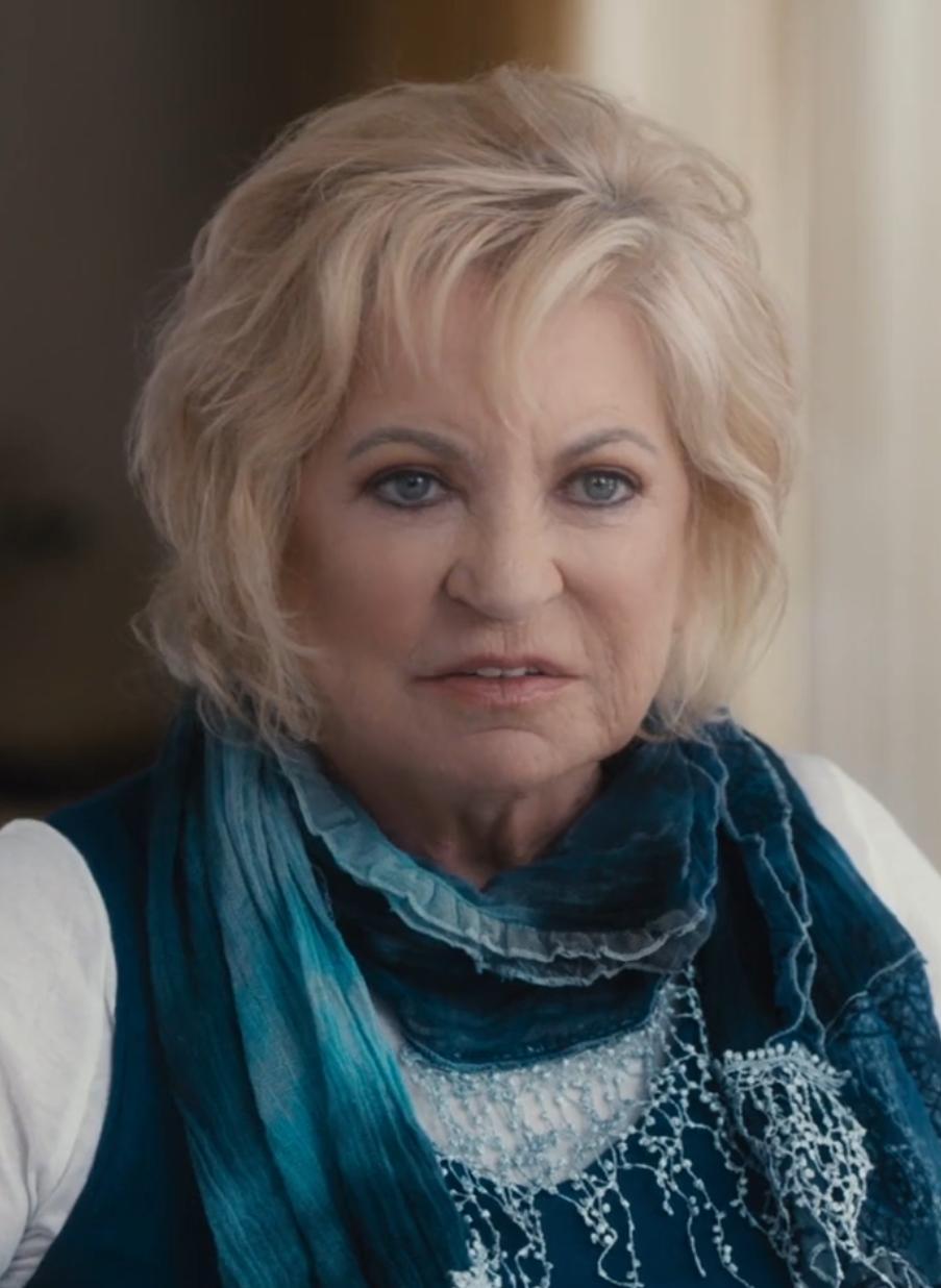 actor Yvonne Gibb large photo