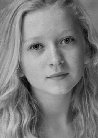 actor Tigerlily Hutchinson large photo