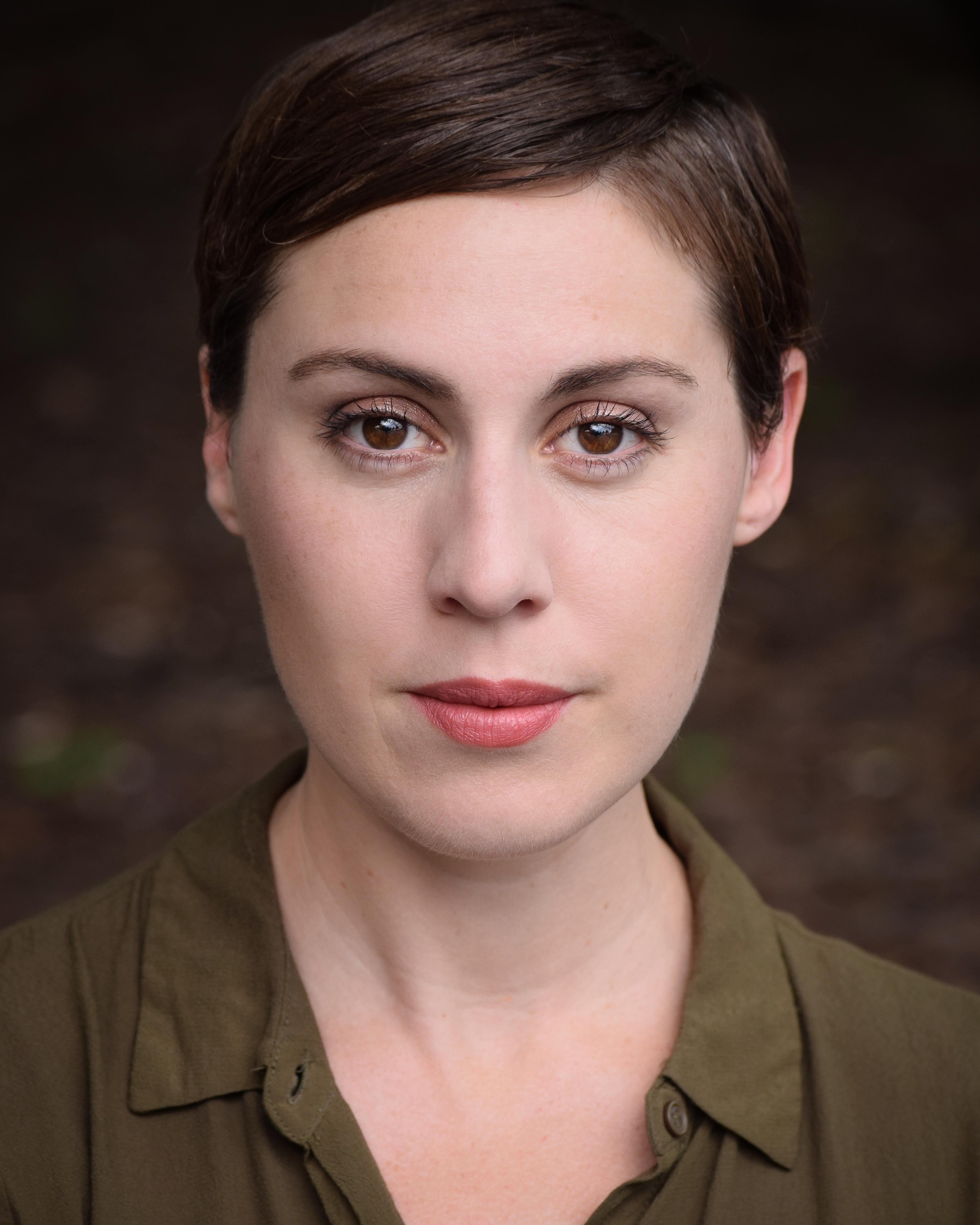 actor Amanda Martins large photo