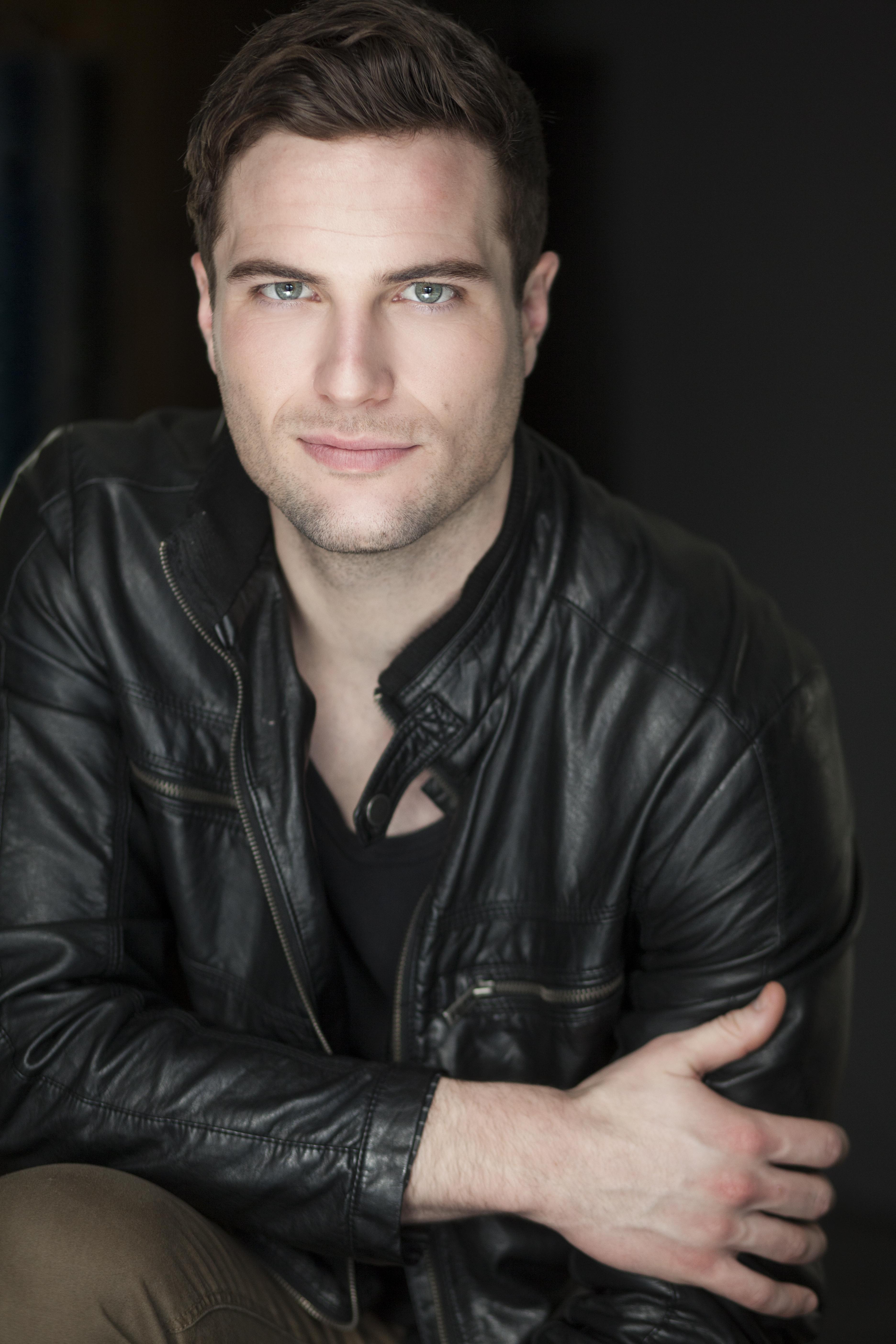 actor Liam Howe large photo