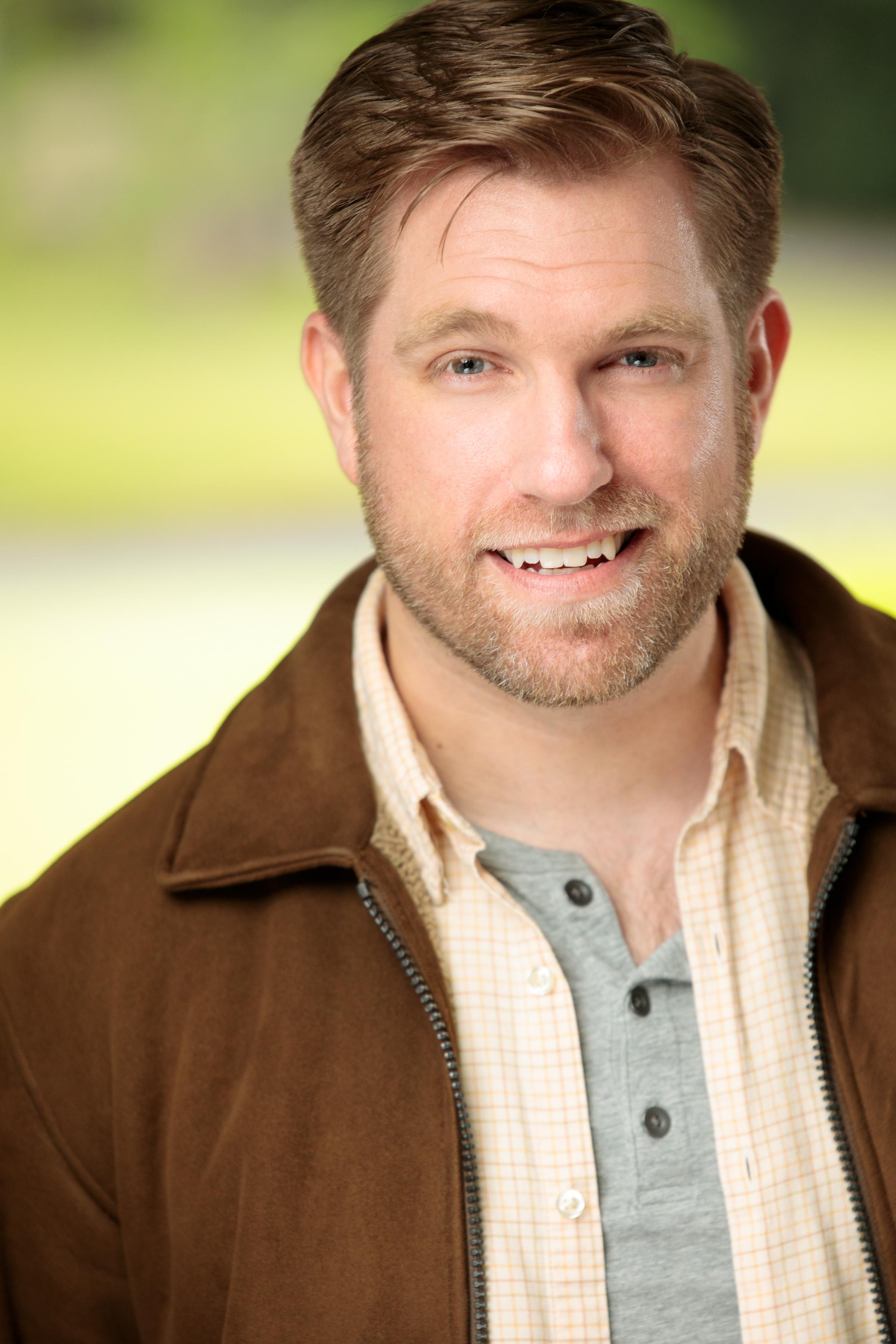 actor Joe Sykes large photo