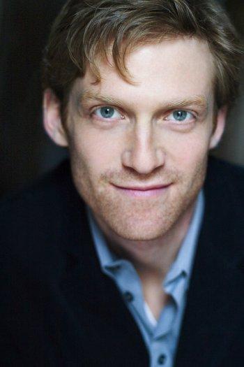 actor Glenn Kalison large photo