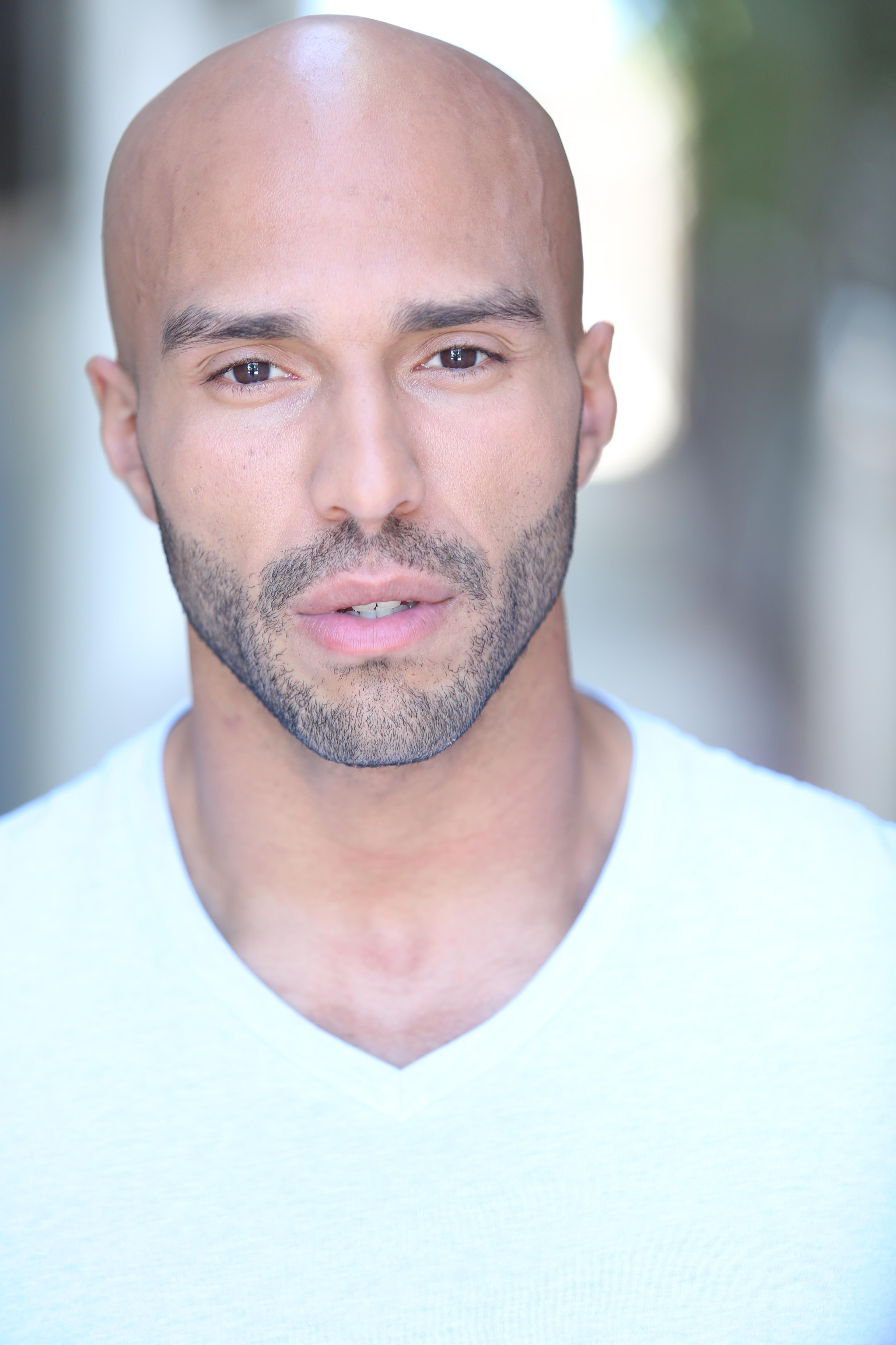 actor Jay Gutierrez large photo