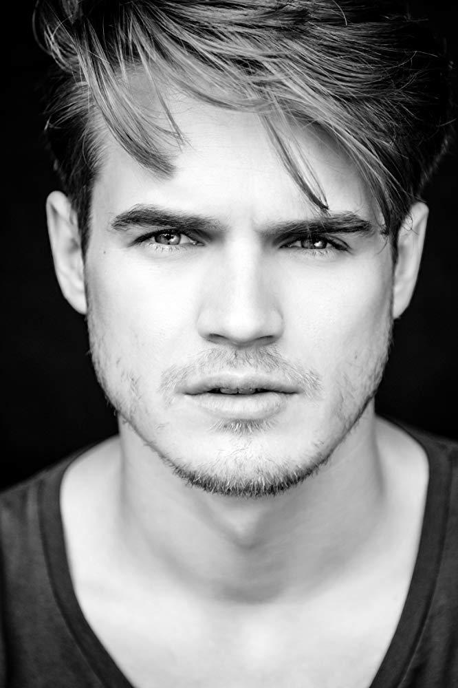 actor Brian Cyburt large photo