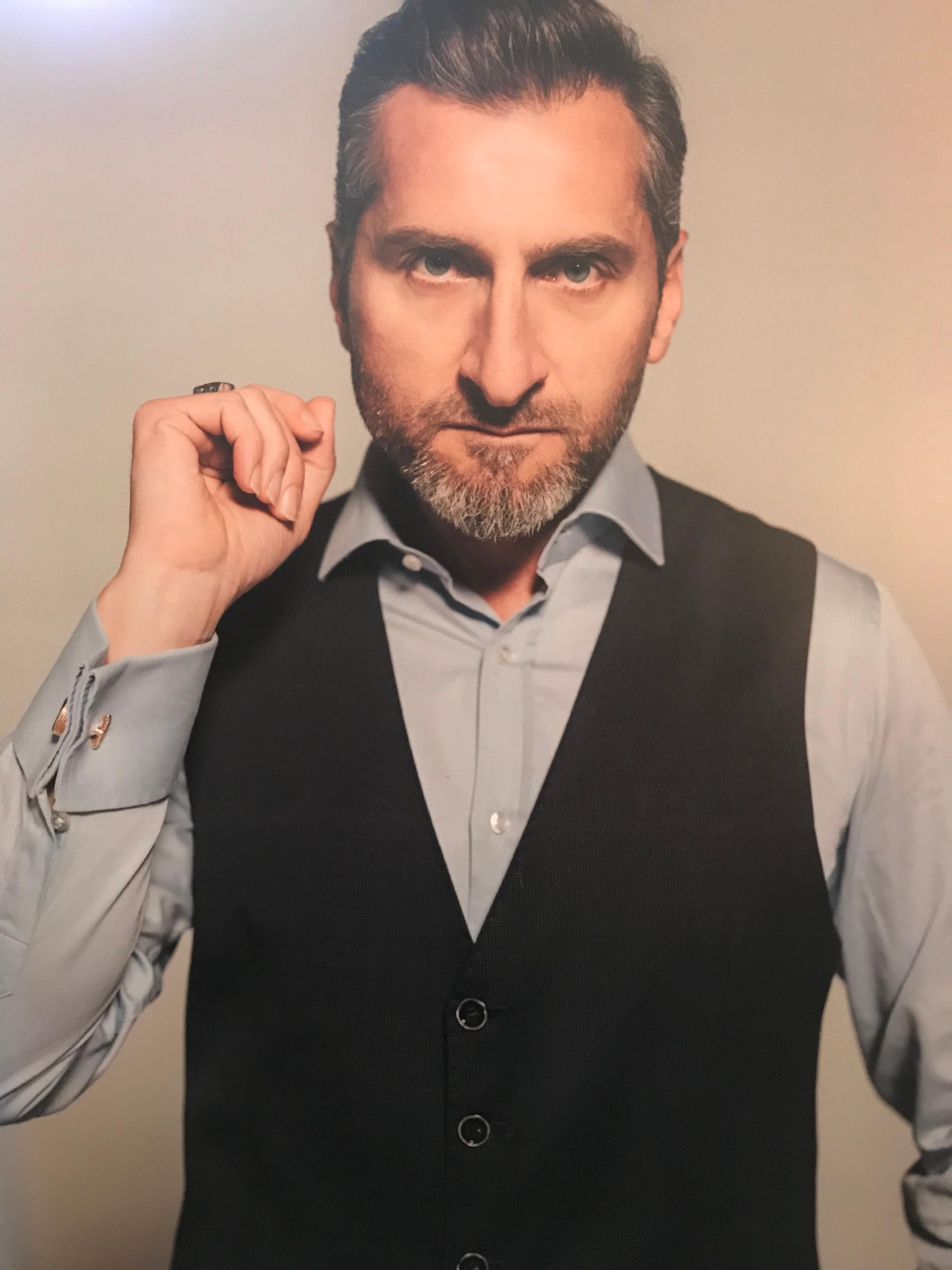 actor Tim Seyfi large photo