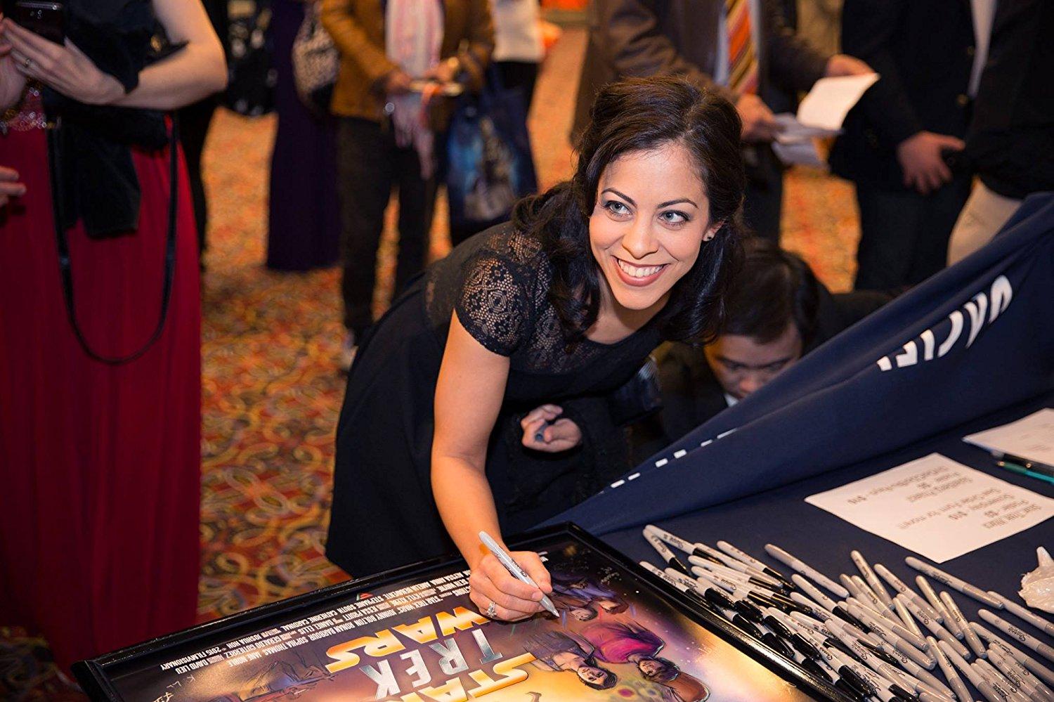 actor Melissa Lugo large photo