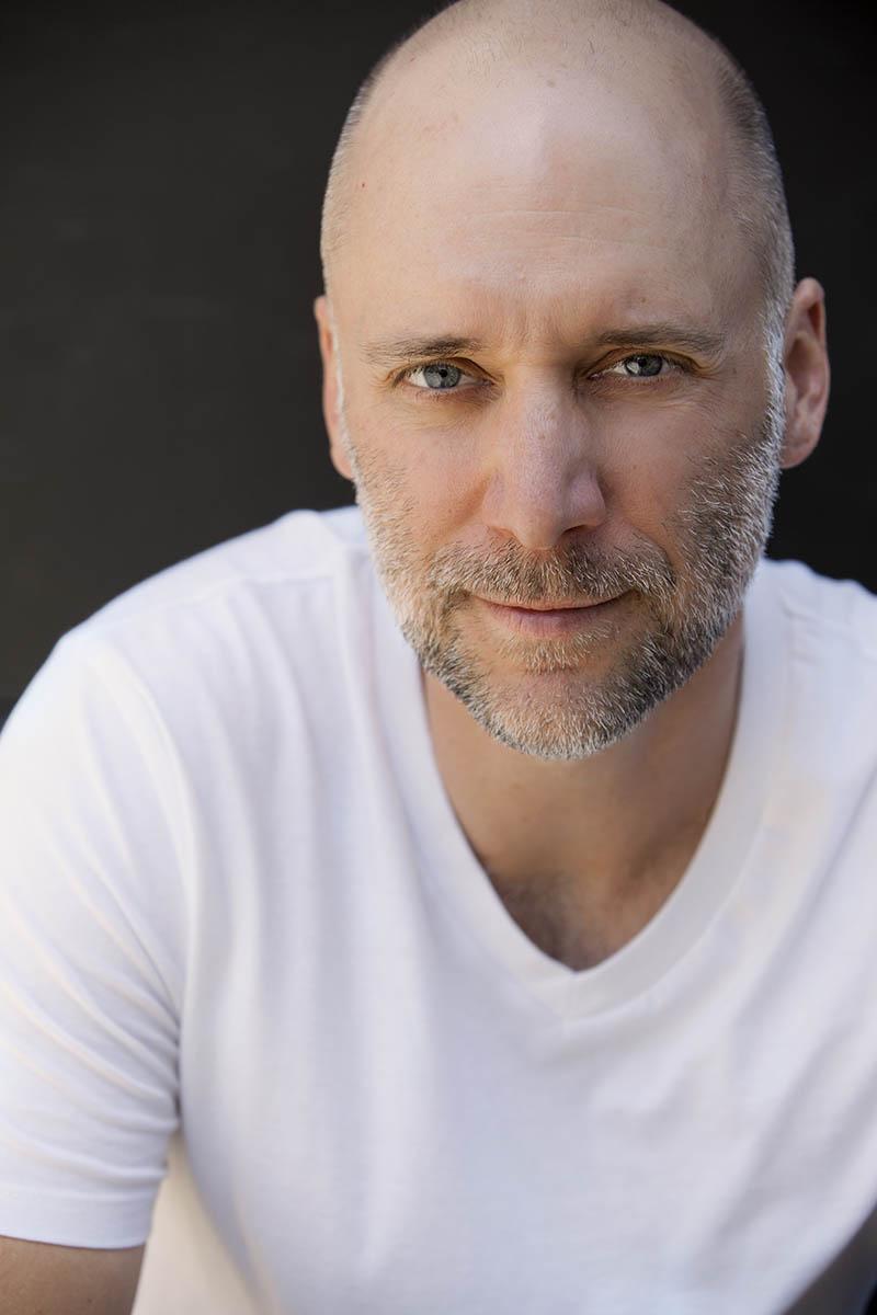 actor Carlo Mestroni large photo