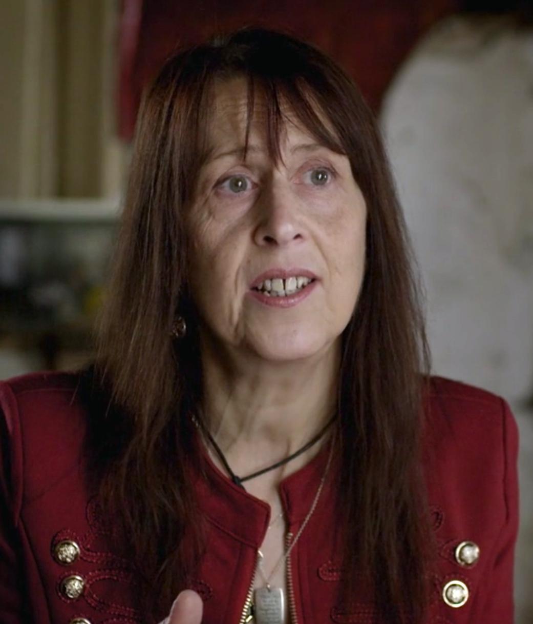 actor Siobhan MacGowan large photo