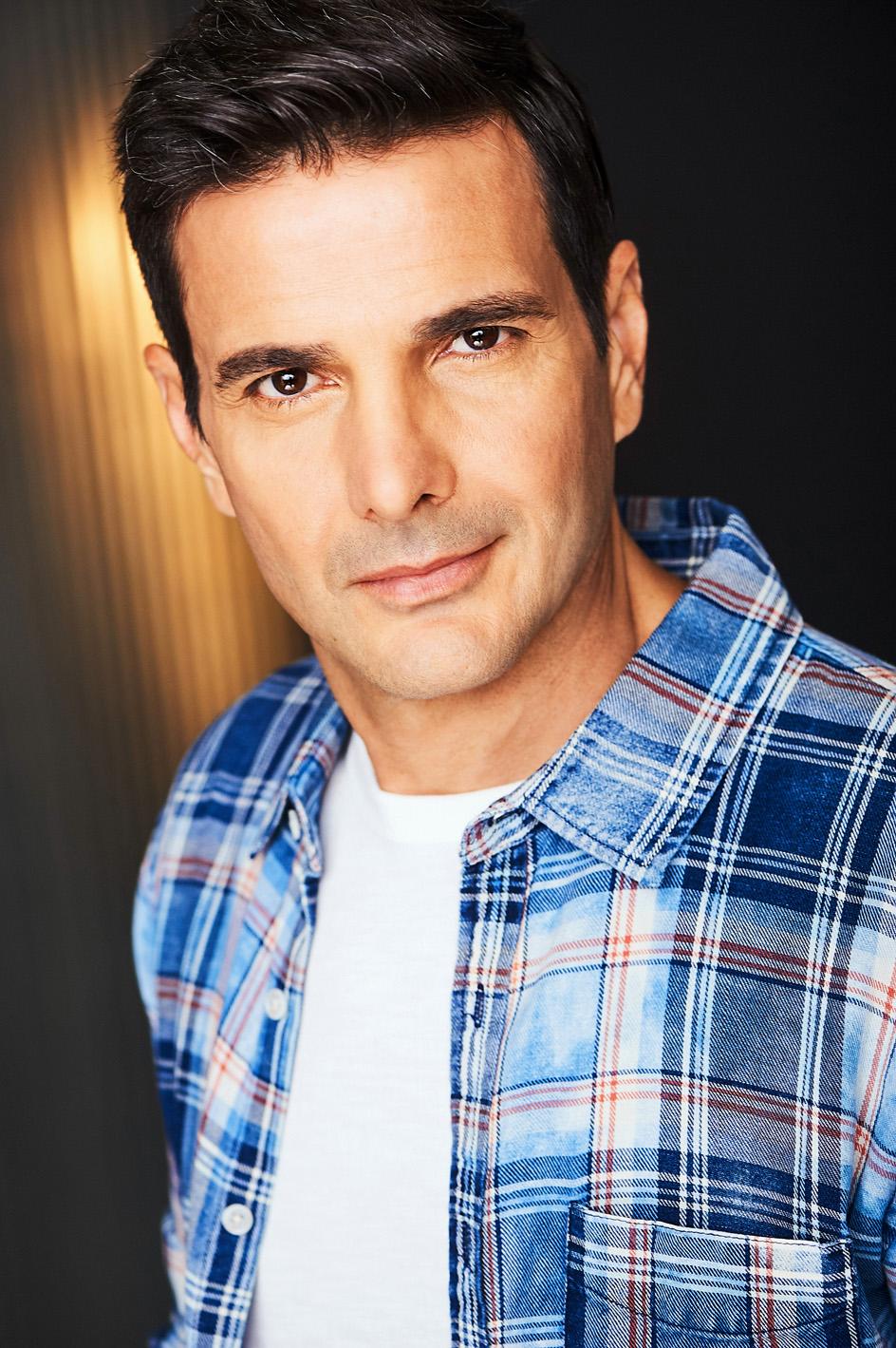 actor Hani Al Naimi large photo