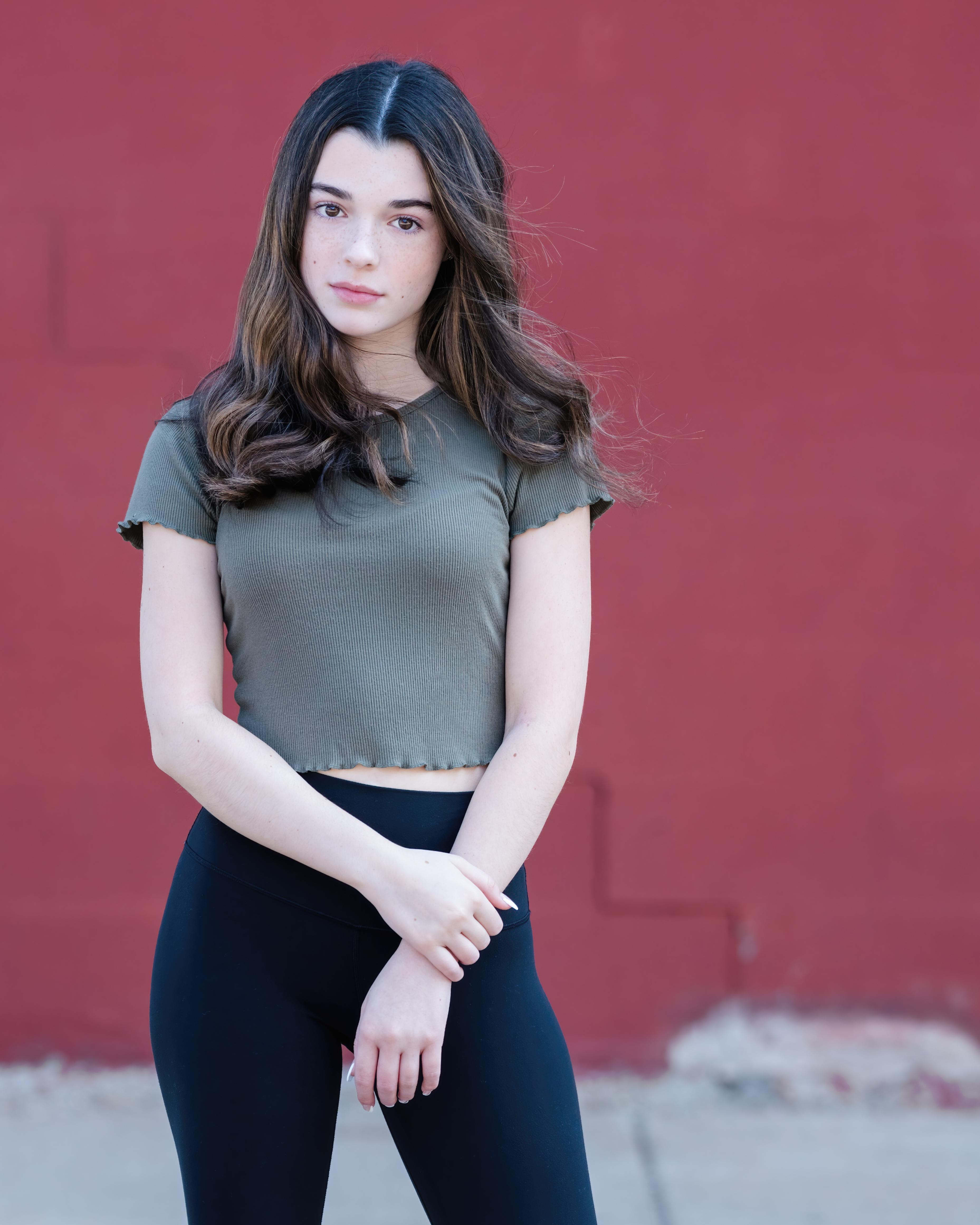 actor Aubree Stone large photo