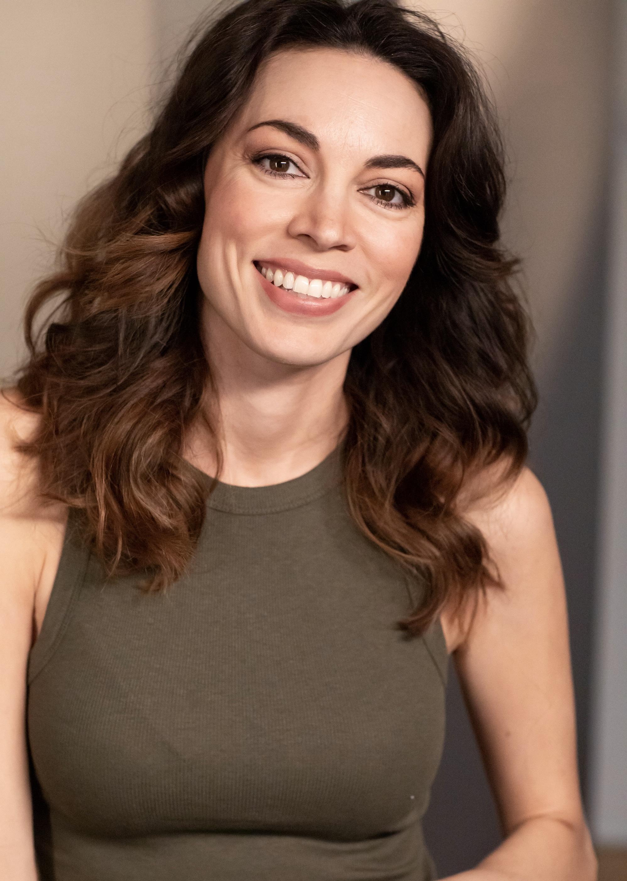 actor Jennifer Ingrum large photo