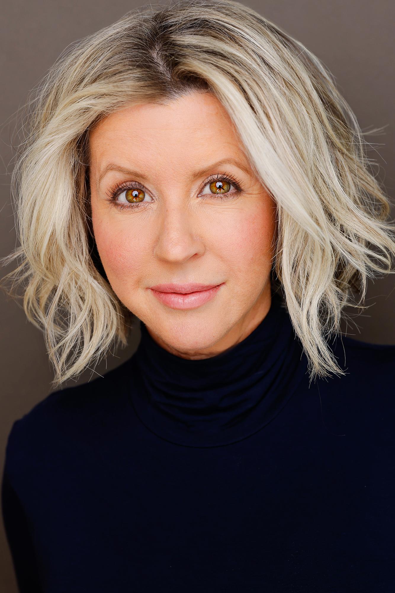 actor Diane Sargent large photo