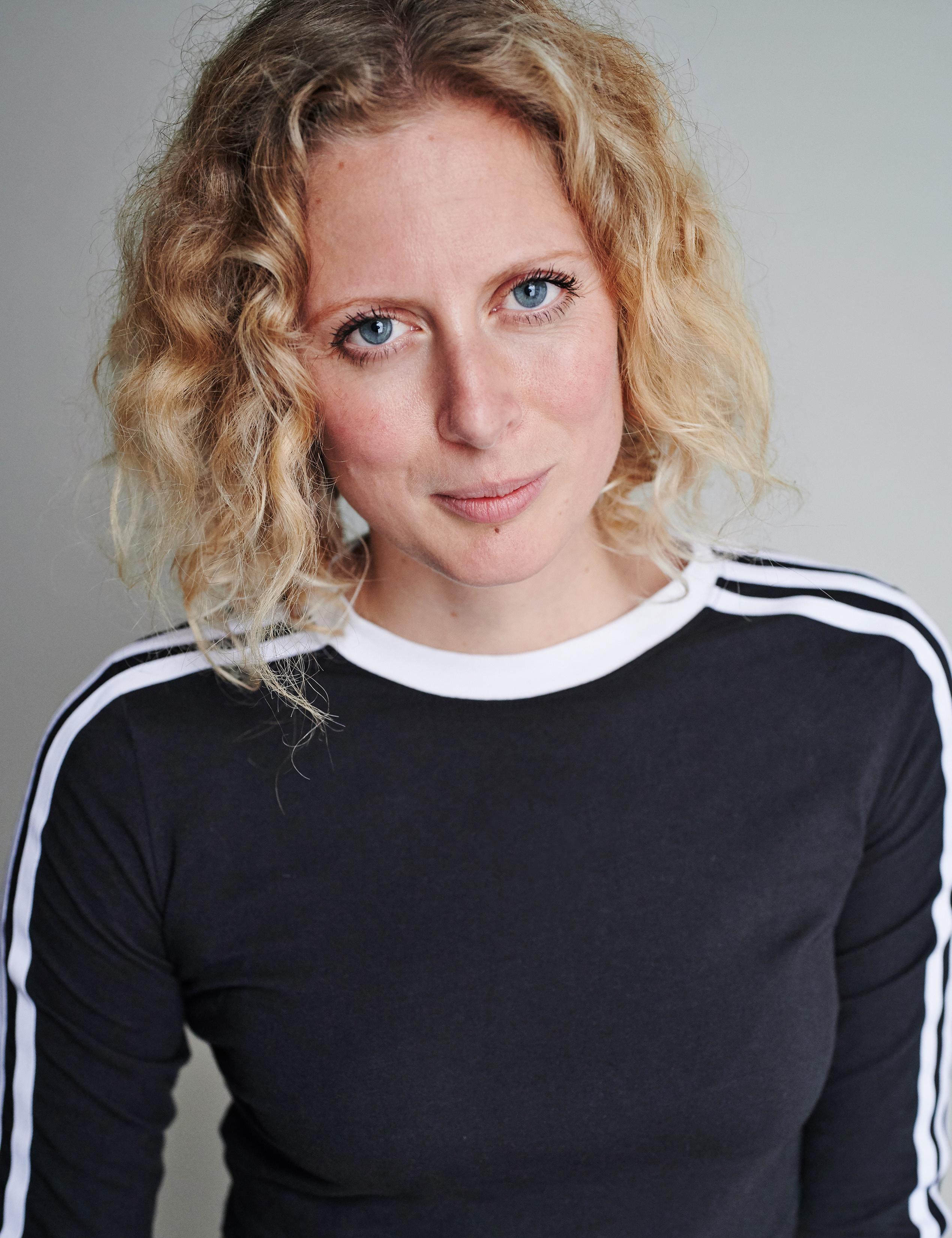 actor Sandy Foster large photo