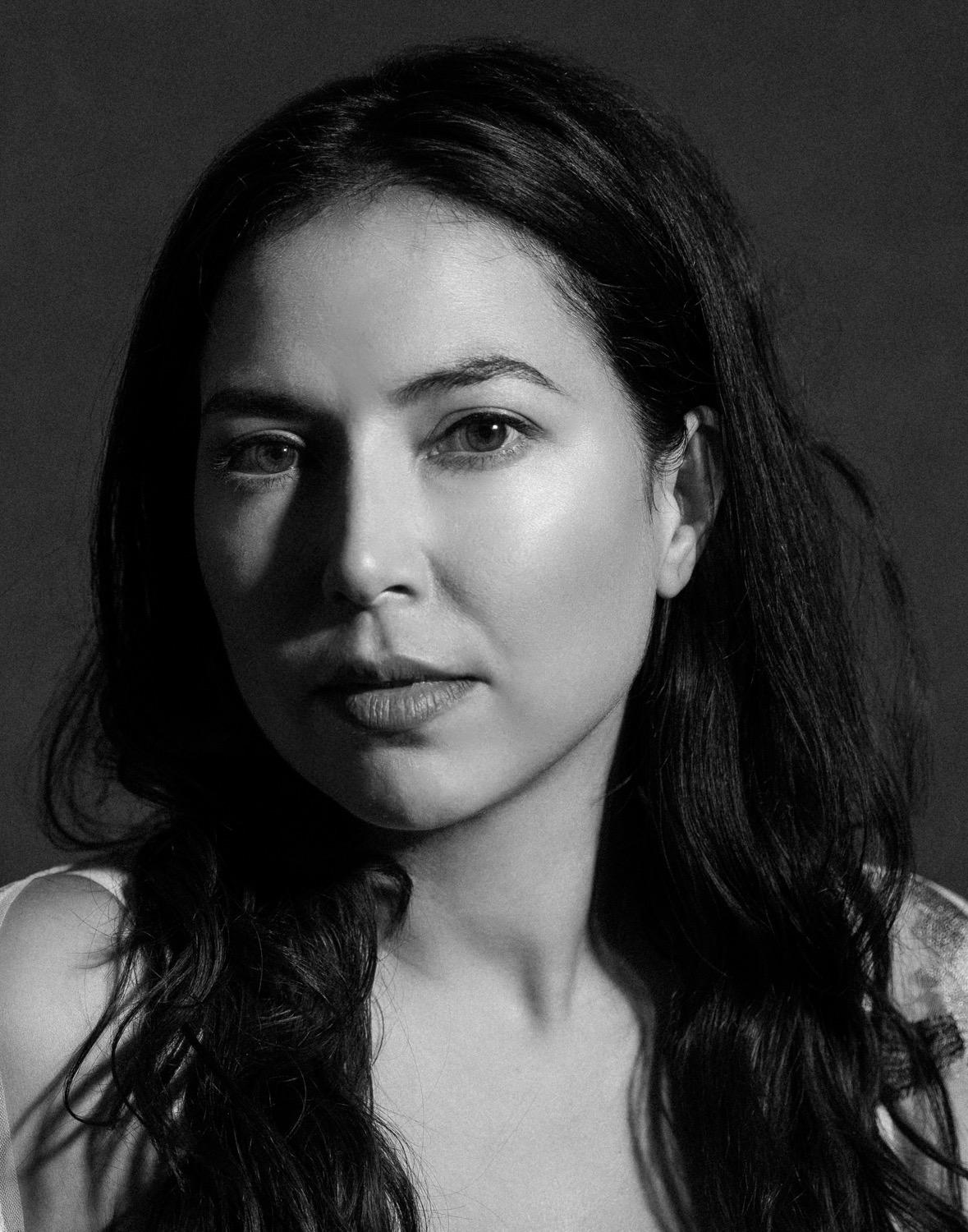 actor Christie-Leigh Emby large photo