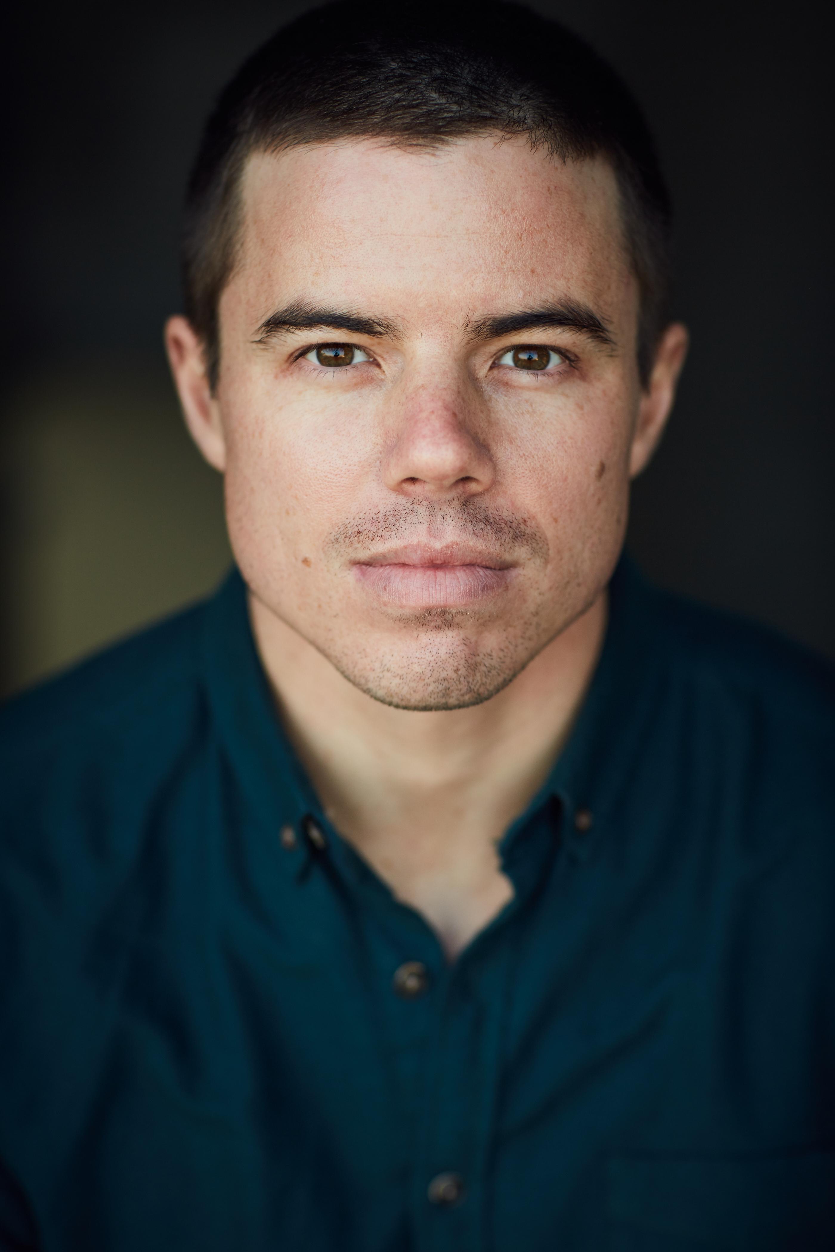 actor David Hull large photo