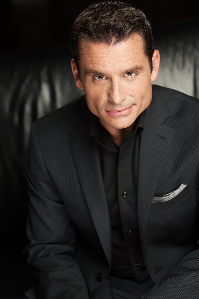 actor Benjamin Wilkinson large photo