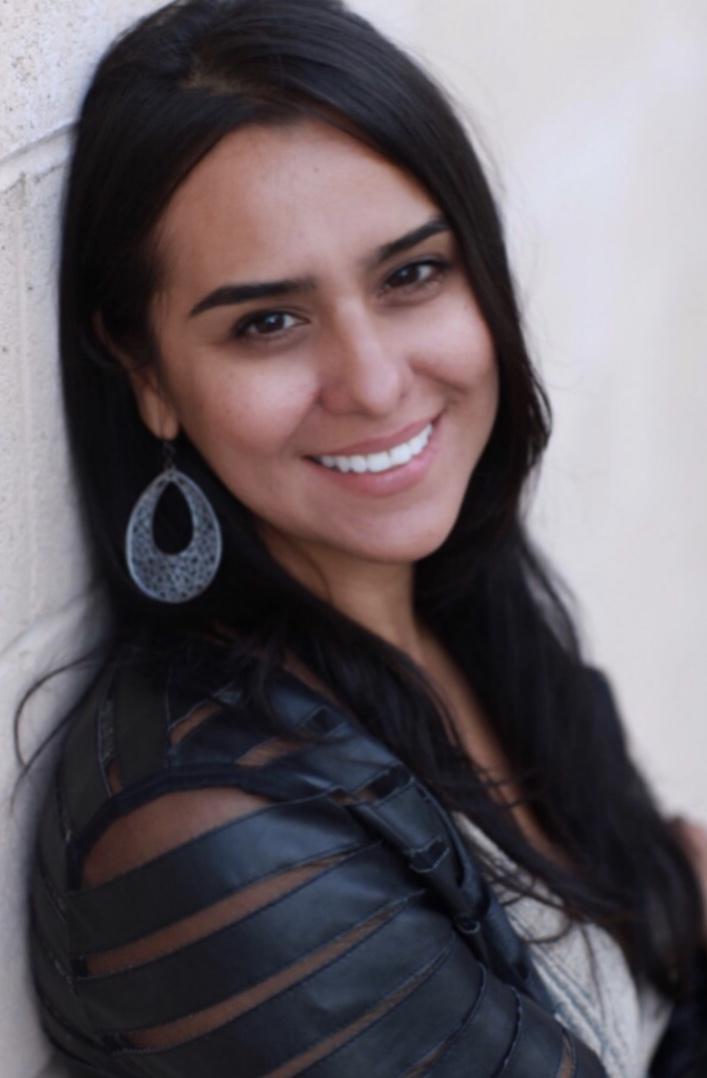 actor Roxanne Munoz large photo