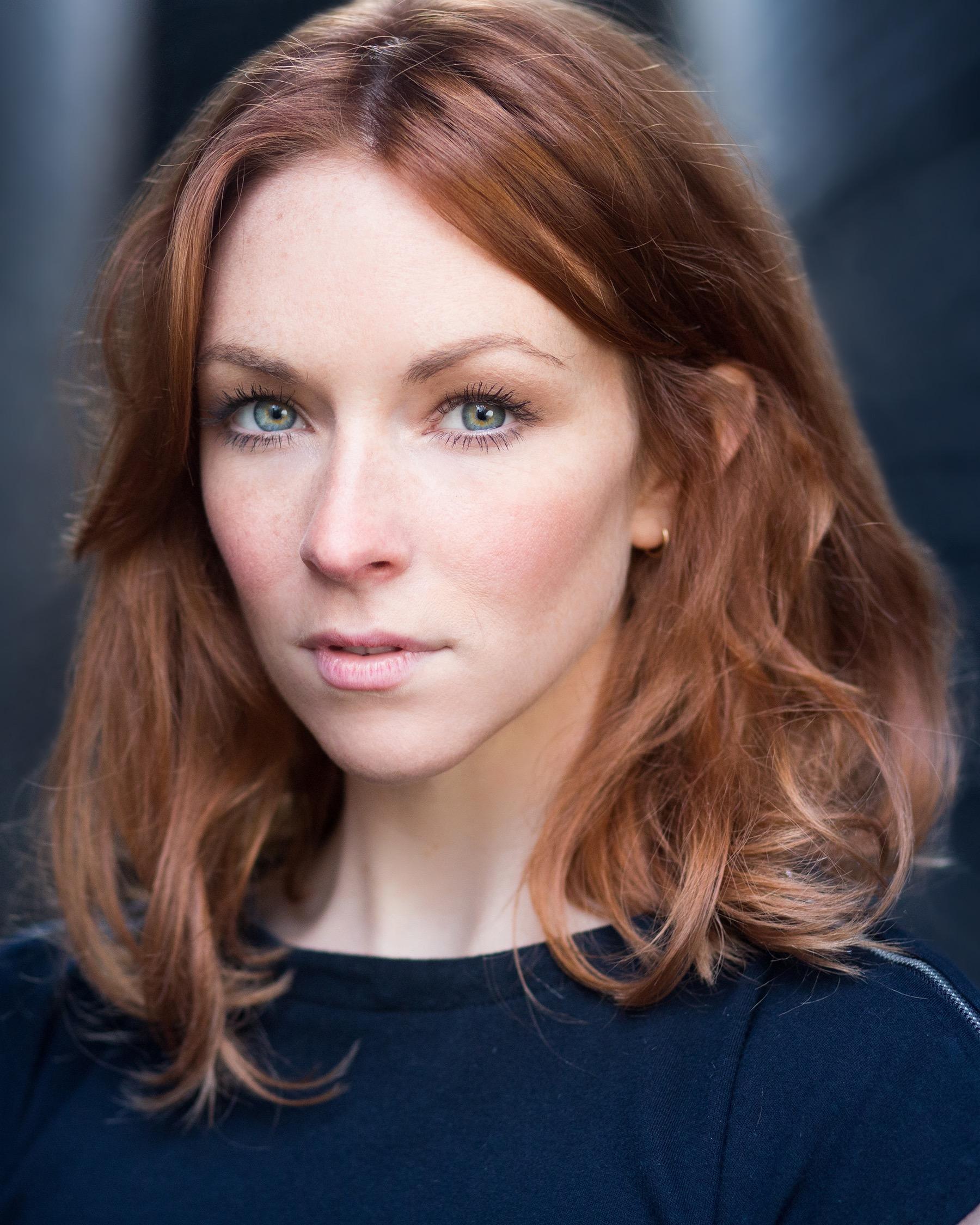 actor Amy Griffiths large photo