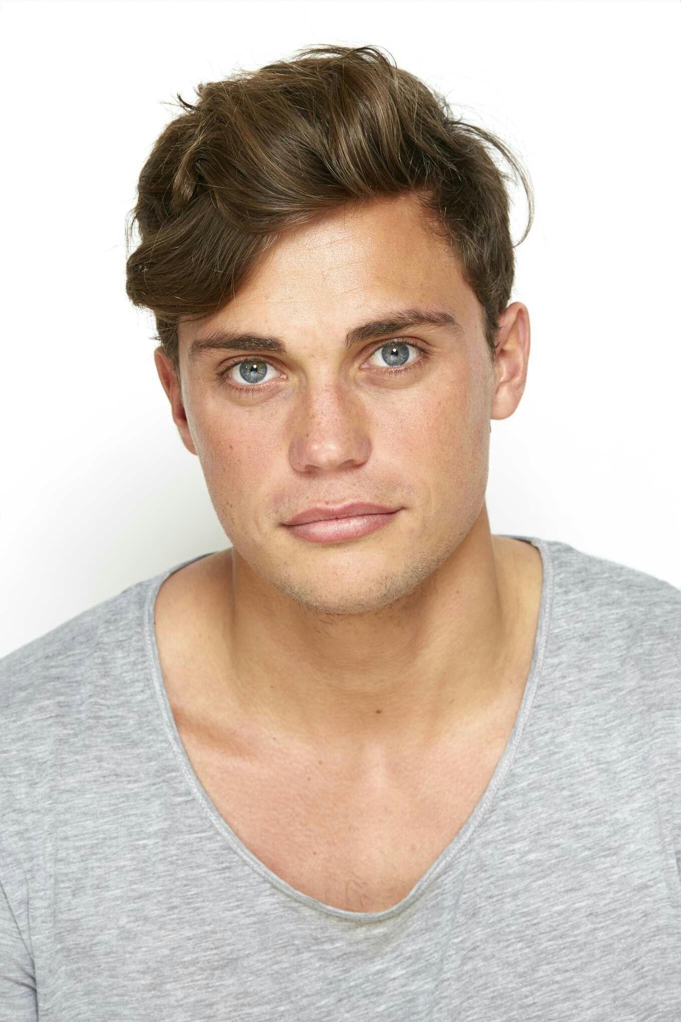 actor Byron Langley large photo