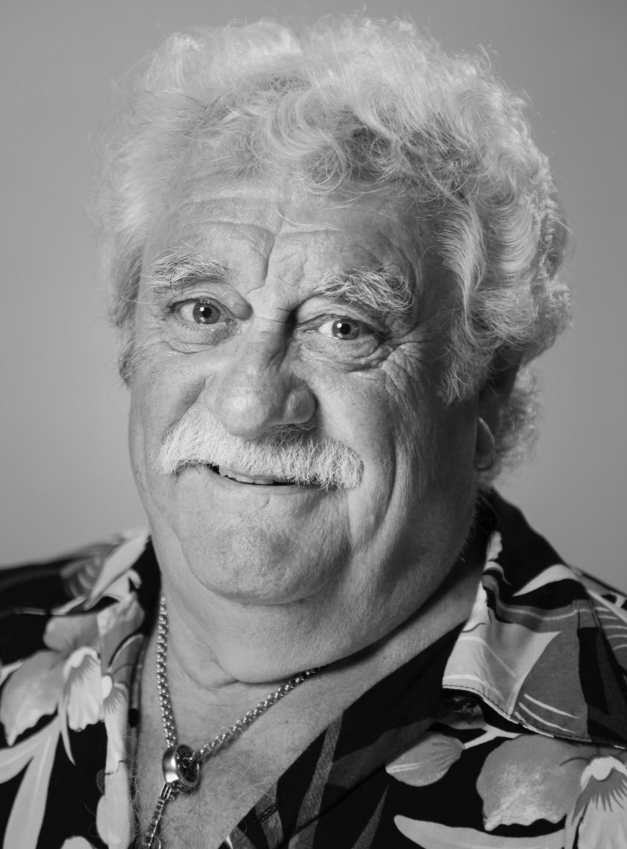 actor Bobby Knutt large photo