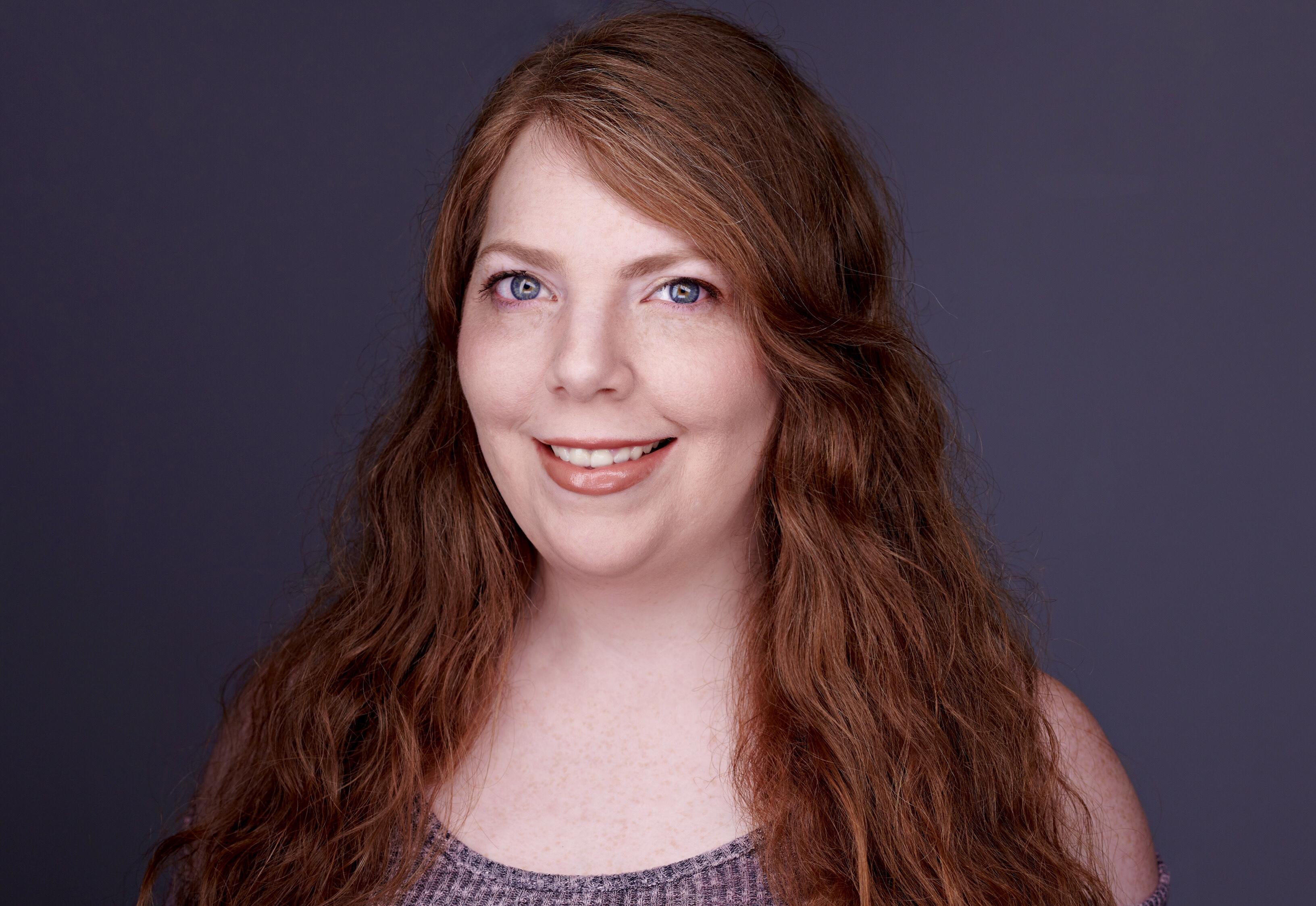 actor Angel Kerns large photo