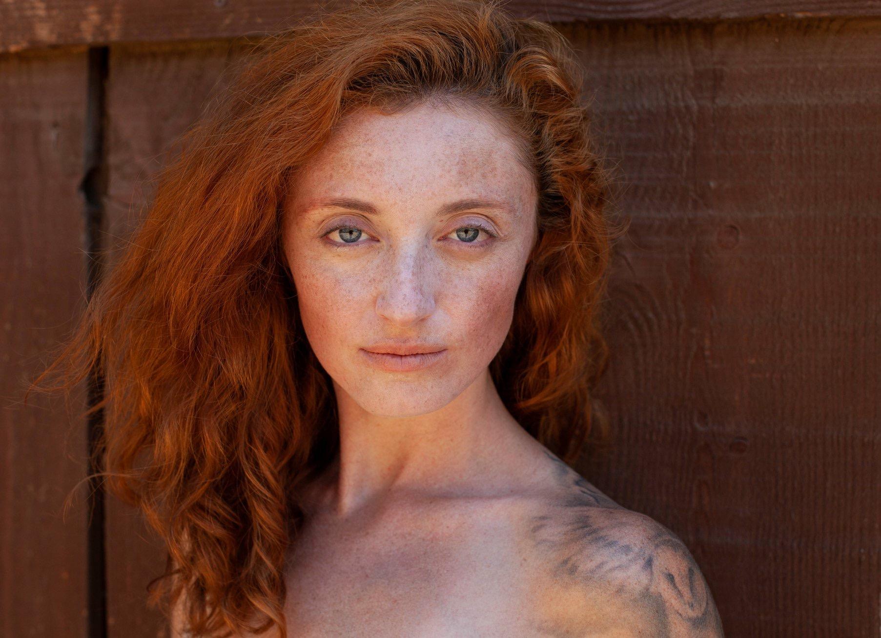 actor AprilAnn Dais large photo