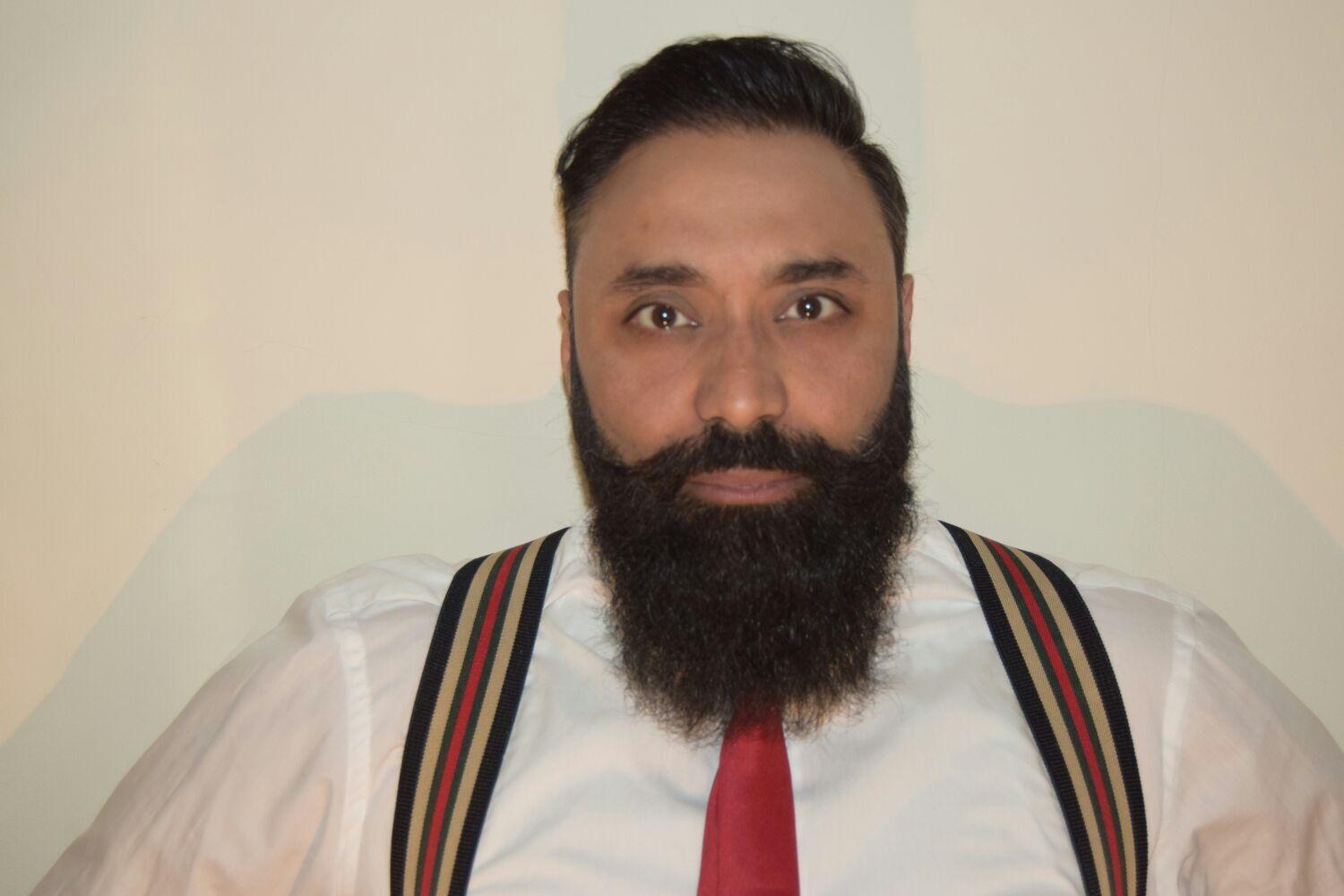 actor Joshua Gill large photo