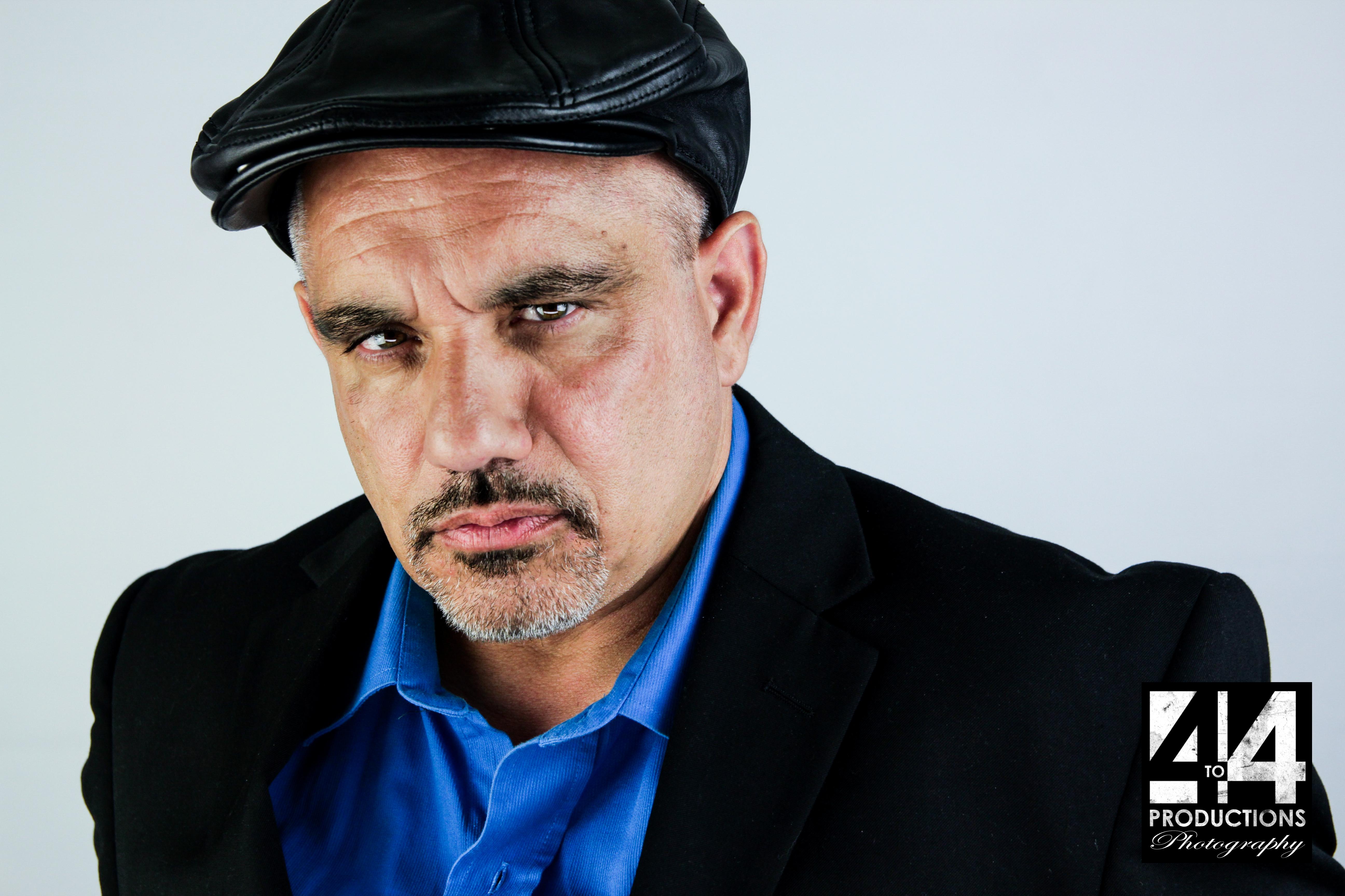 actor Mike Muratore large photo