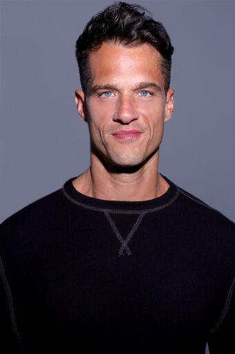 actor Ryan March large photo