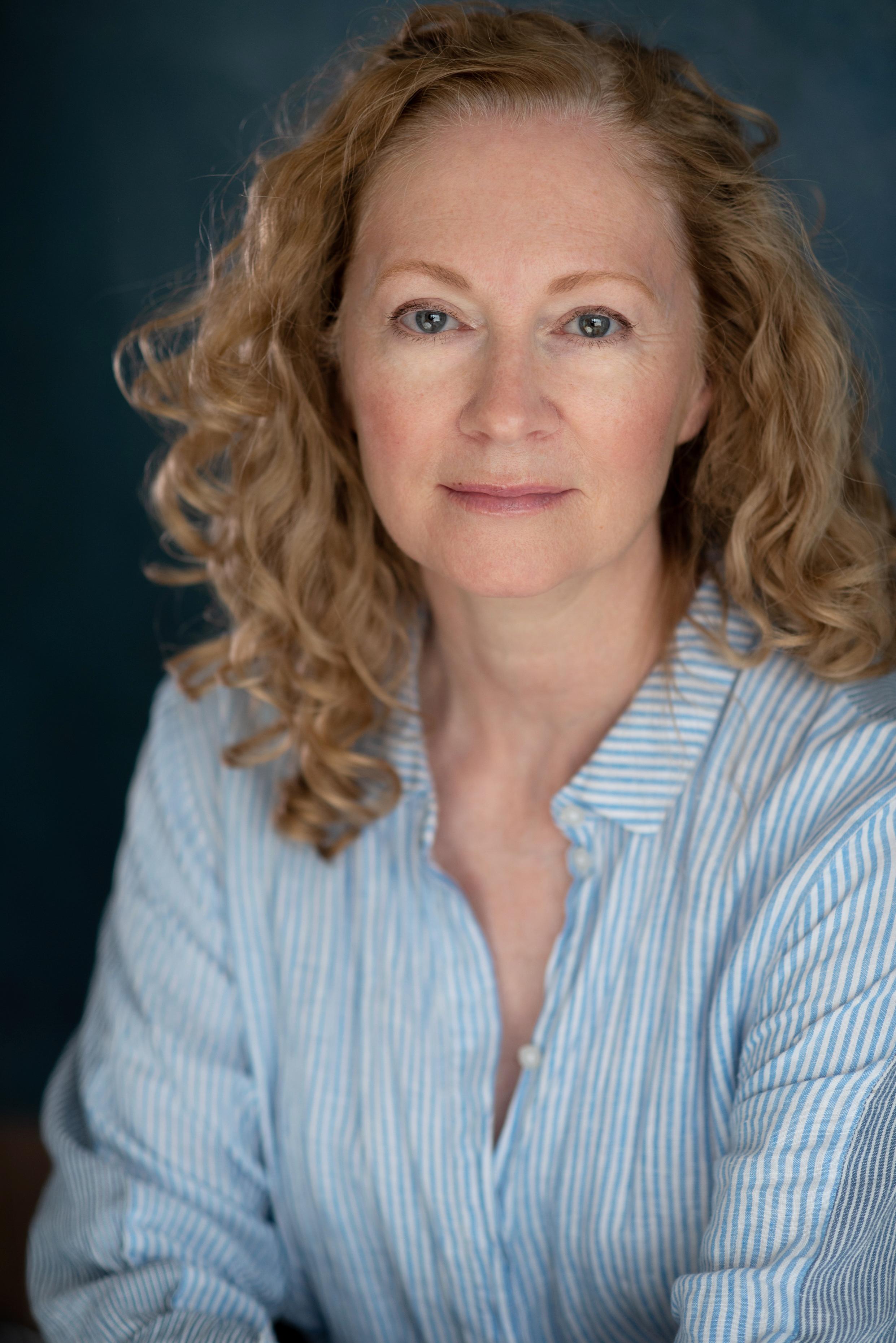 actor Kimberley Adams large photo