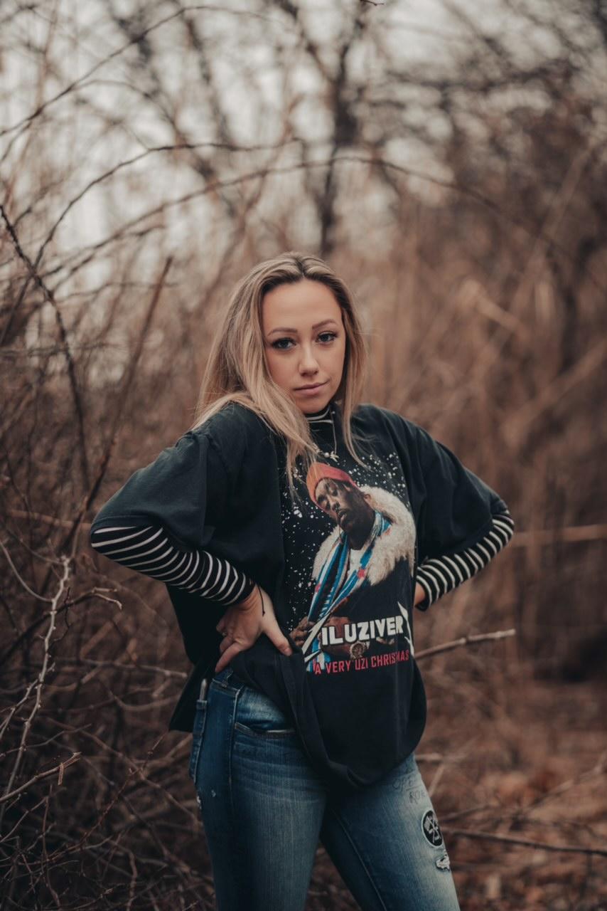 actor Laren England large photo