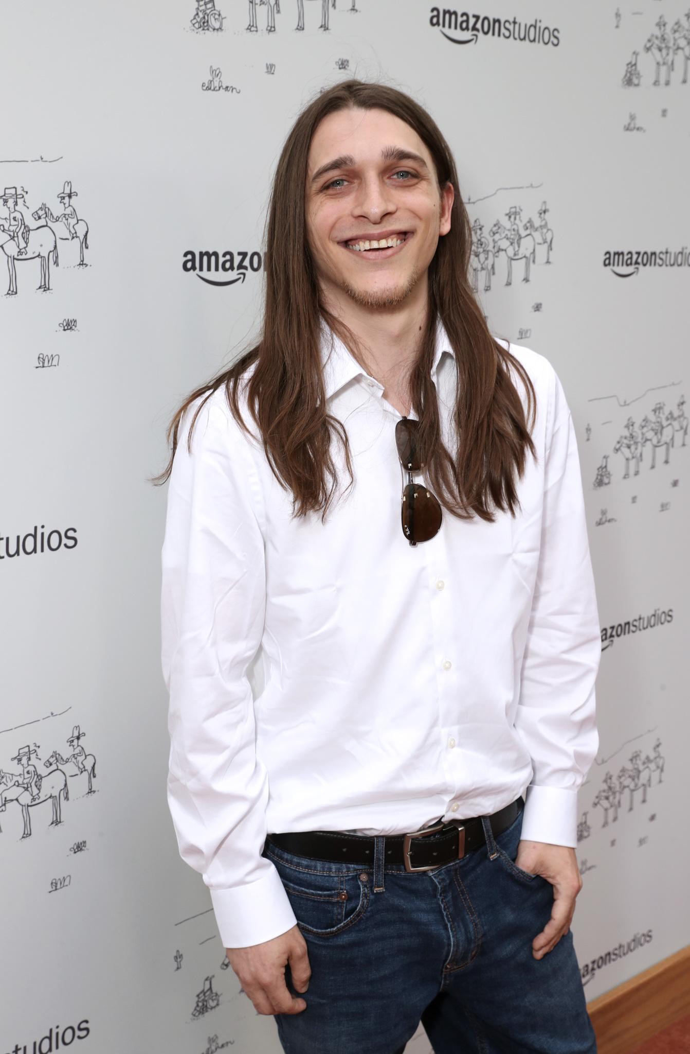 actor Tony Greenhand large photo