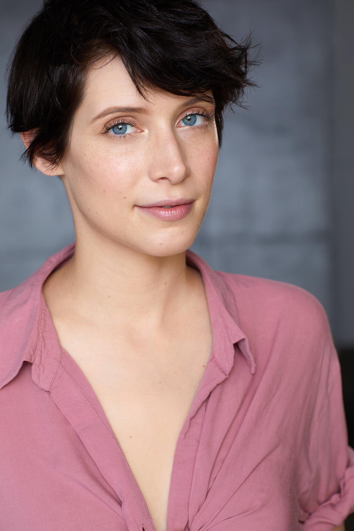 actor Kristie Krueger large photo