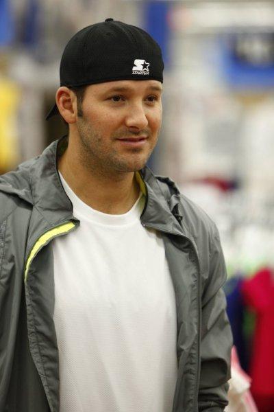 actor Tony Romo large photo