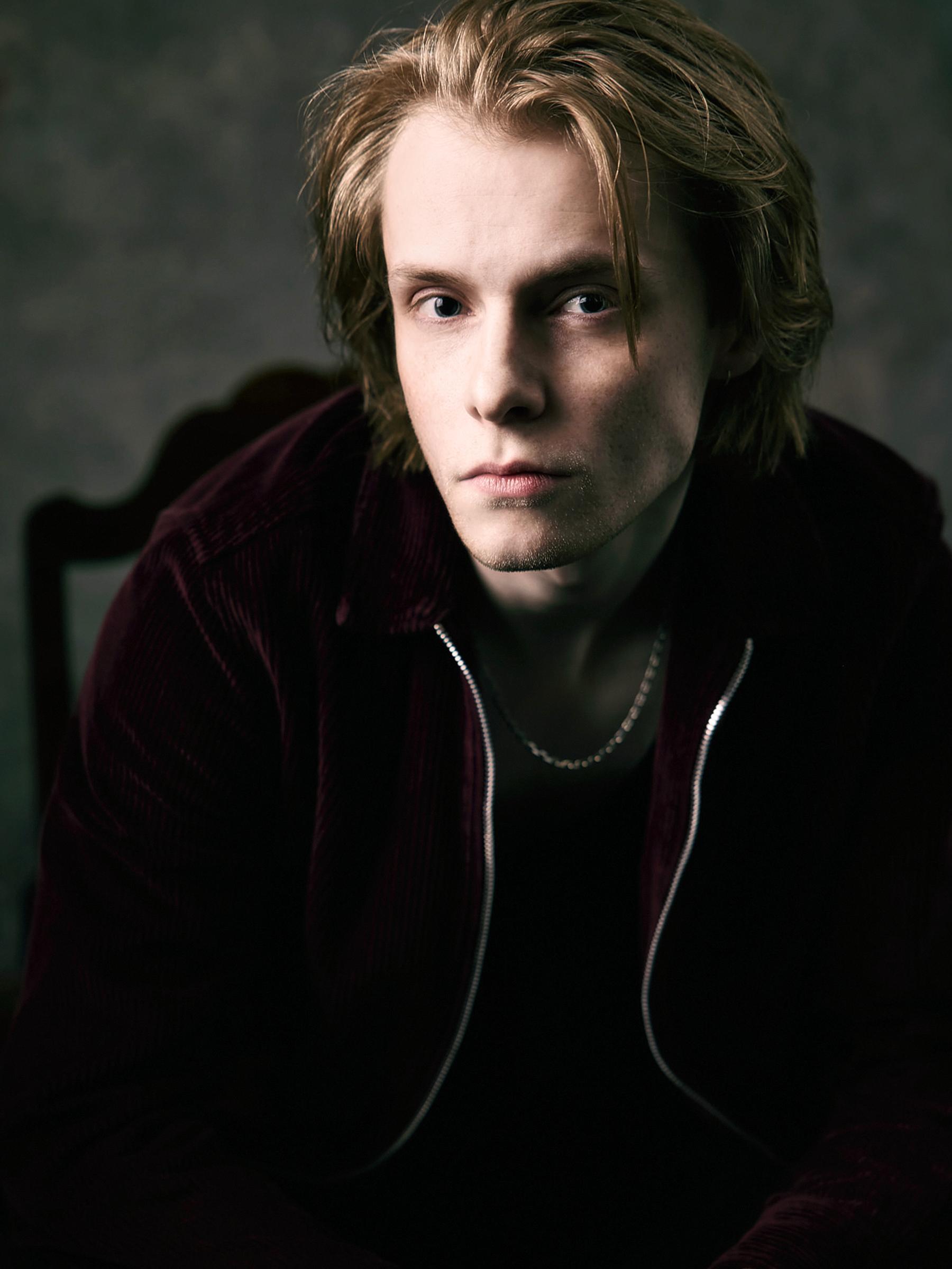 actor Graham Lutes large photo