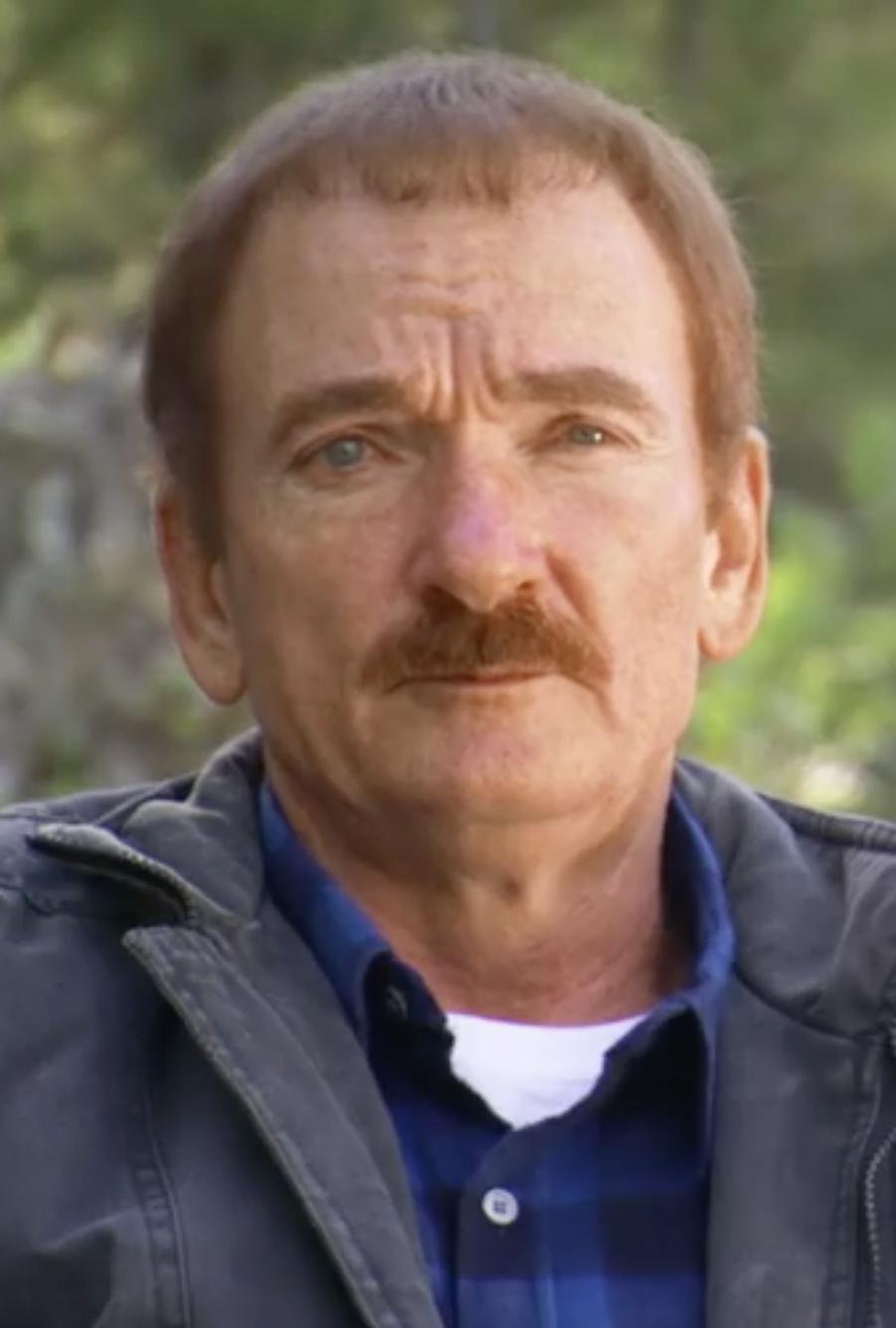actor Travis Walton large photo