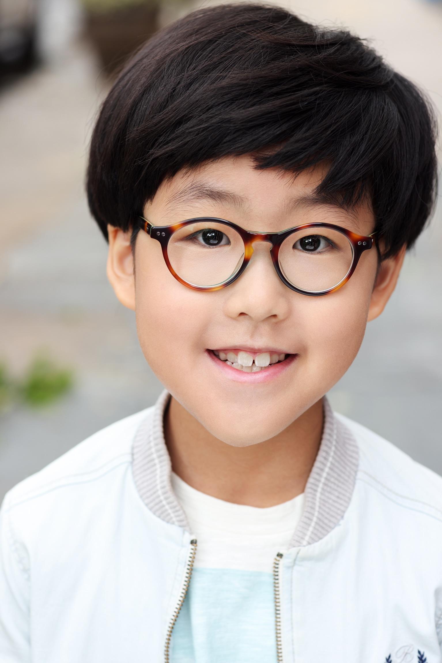 actor Anthony Joo large photo