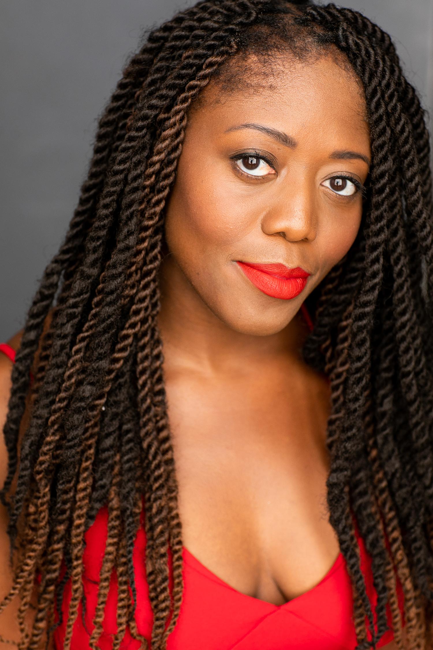 actor Angela Alise large photo